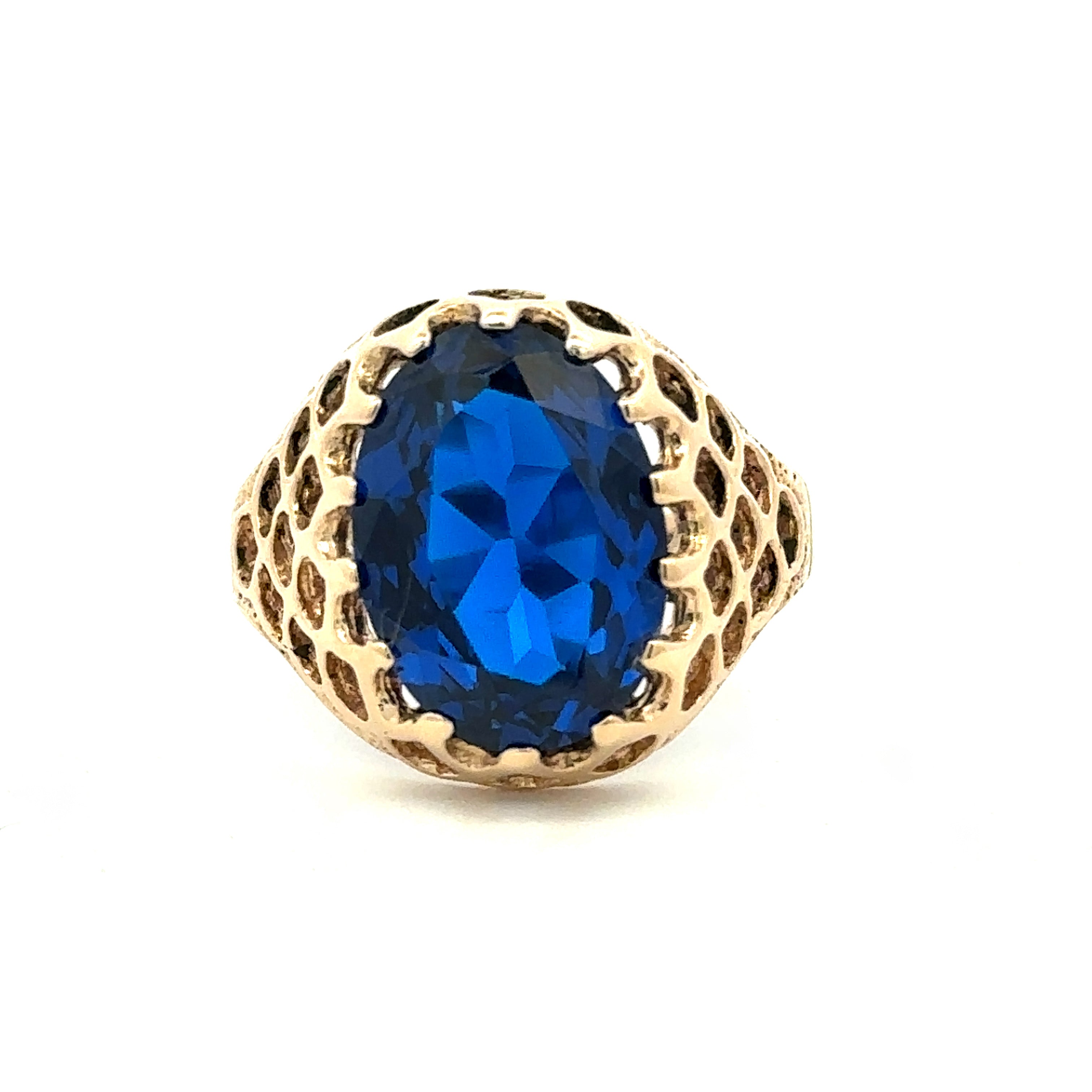 Estate Collection: 10K Yellow Gold Blue Oval Open Pattern Cocktail Ring