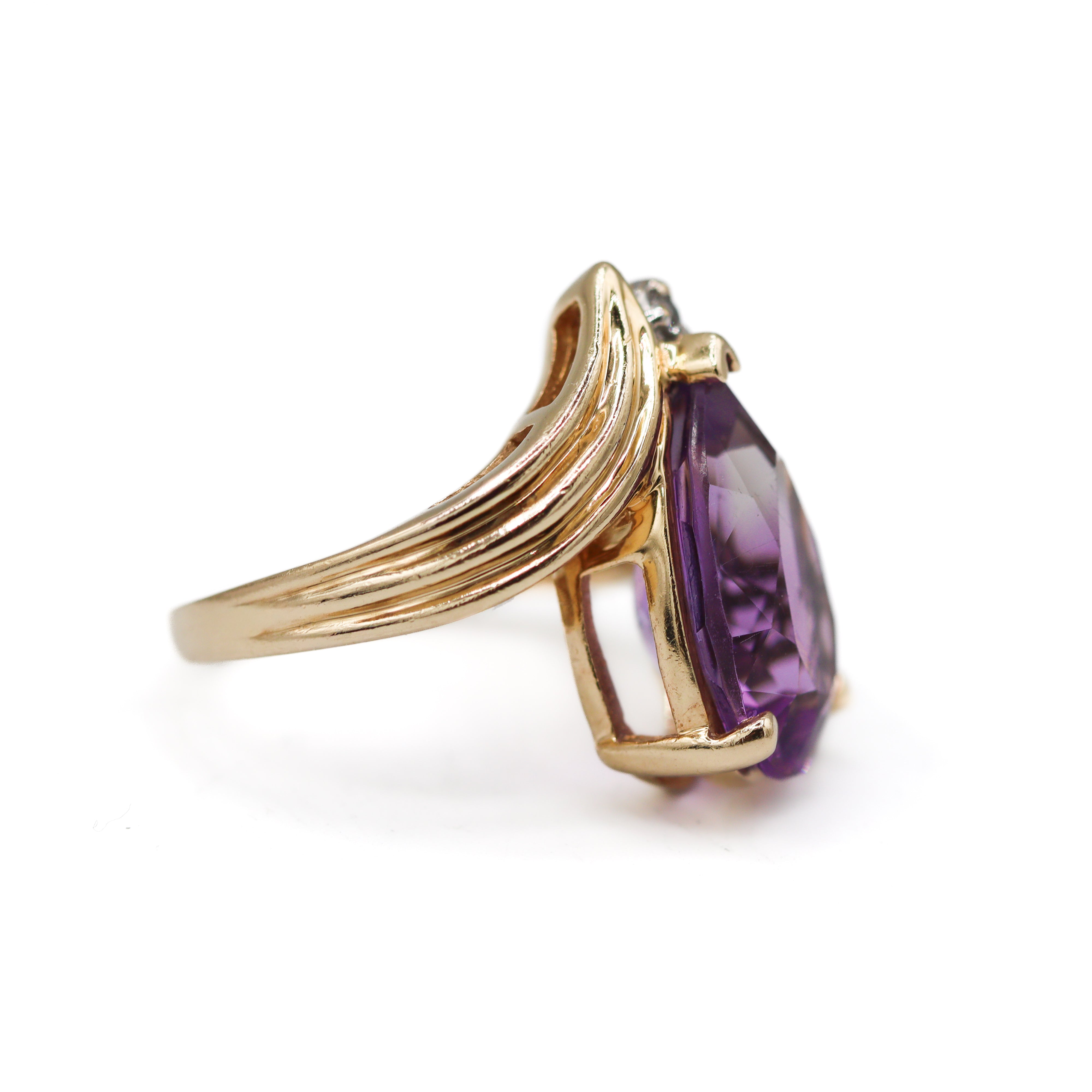 Estate Collection: 14K Yellow Gold Pear-Shape Amethyst & Diamond Accented Freeform Ring