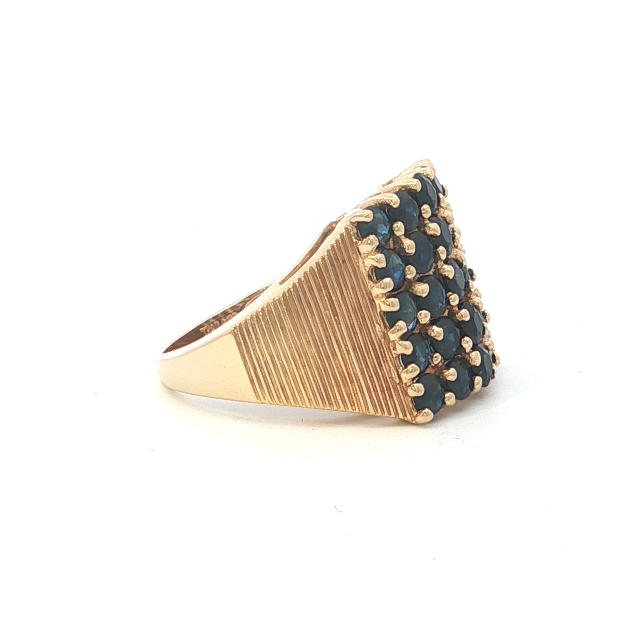 Estate Collection: 14K Yellow Gold 3CTW. Blue Sapphire Fashion Ring