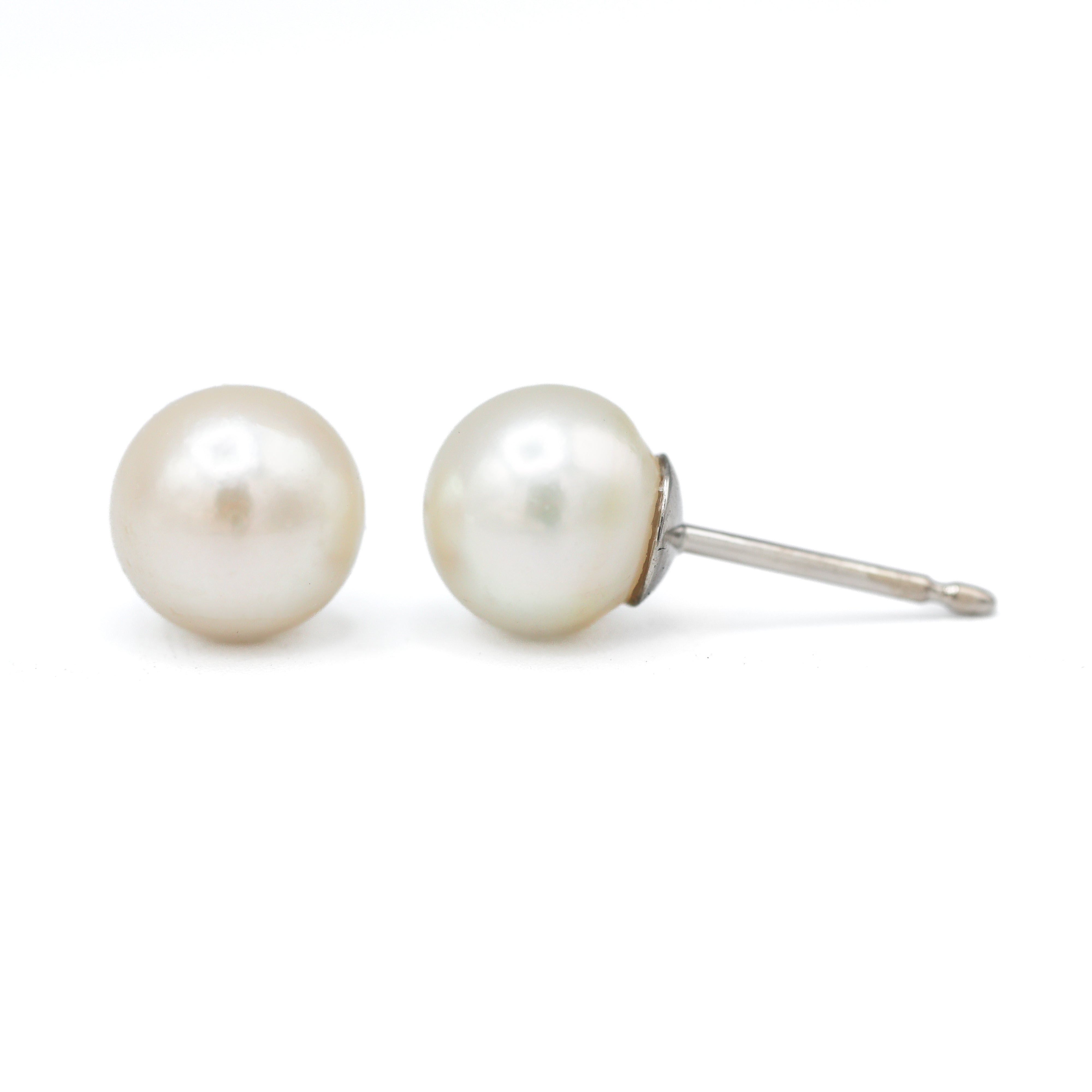 Estate Collection: 14K White Gold 6.6MM Pearl Stud Earrings