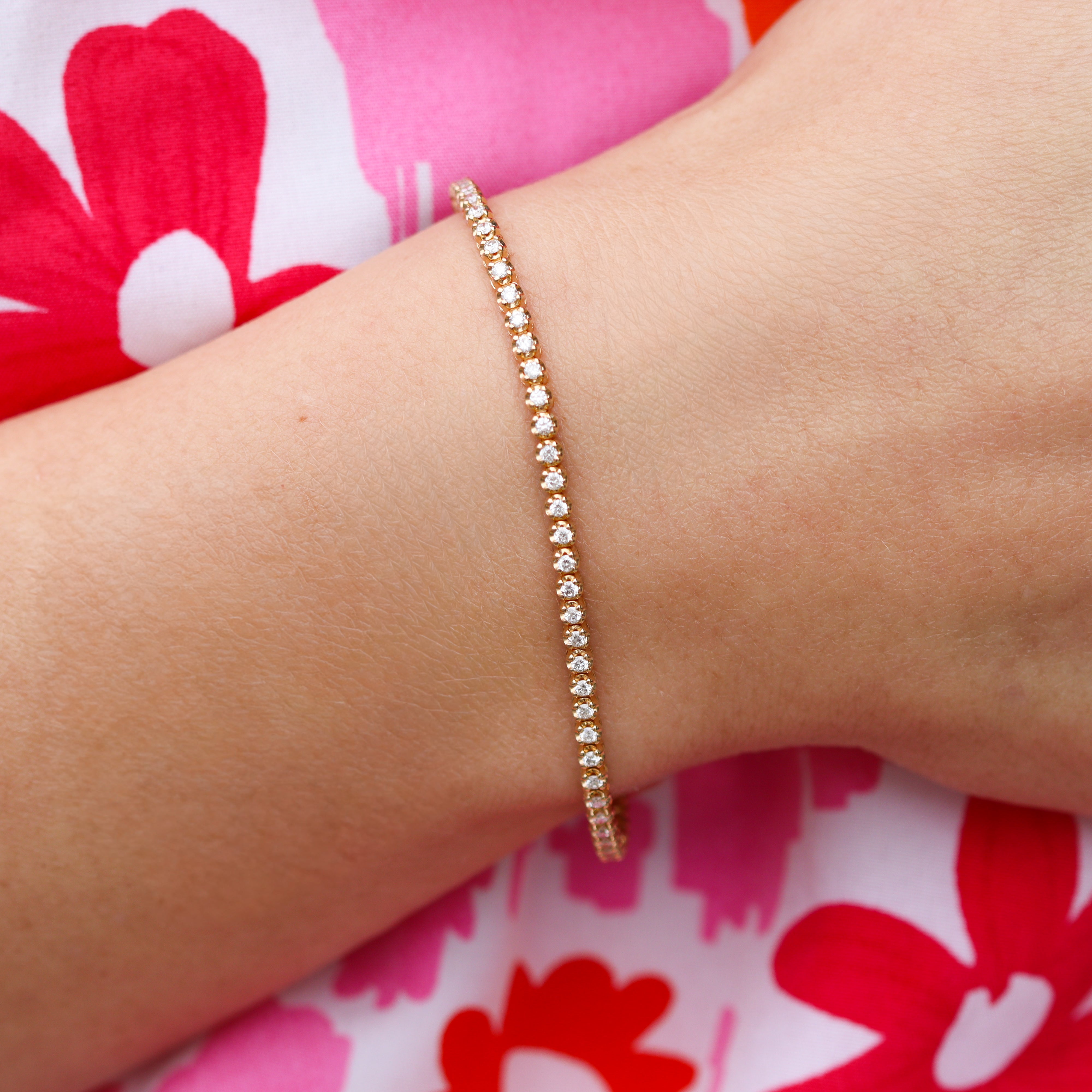 14K Yellow Gold 1CTW. Natural Diamond Scalloped Tennis Bracelet