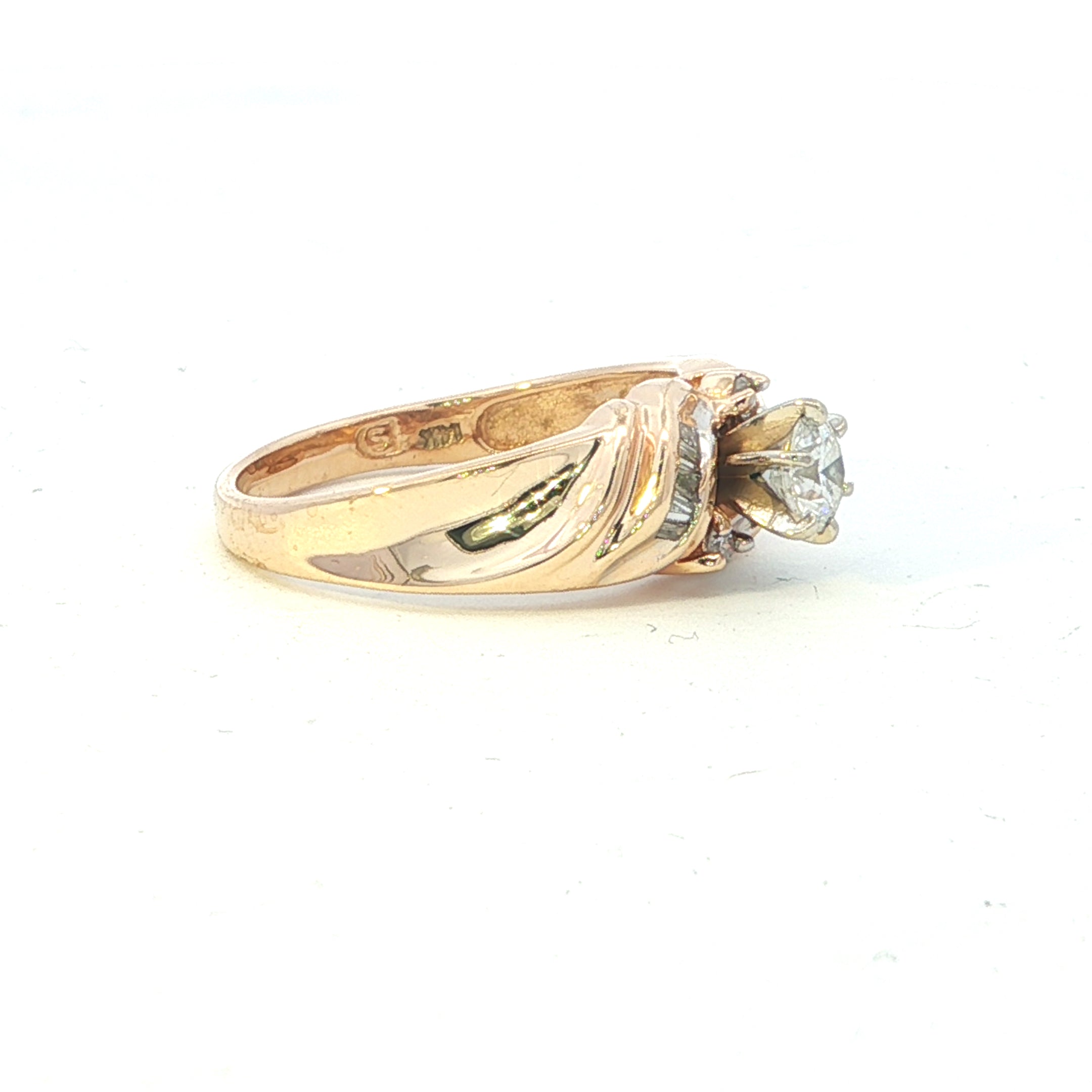 Estate Collection: 14K Yellow Gold Round Diamond Engagement Ring