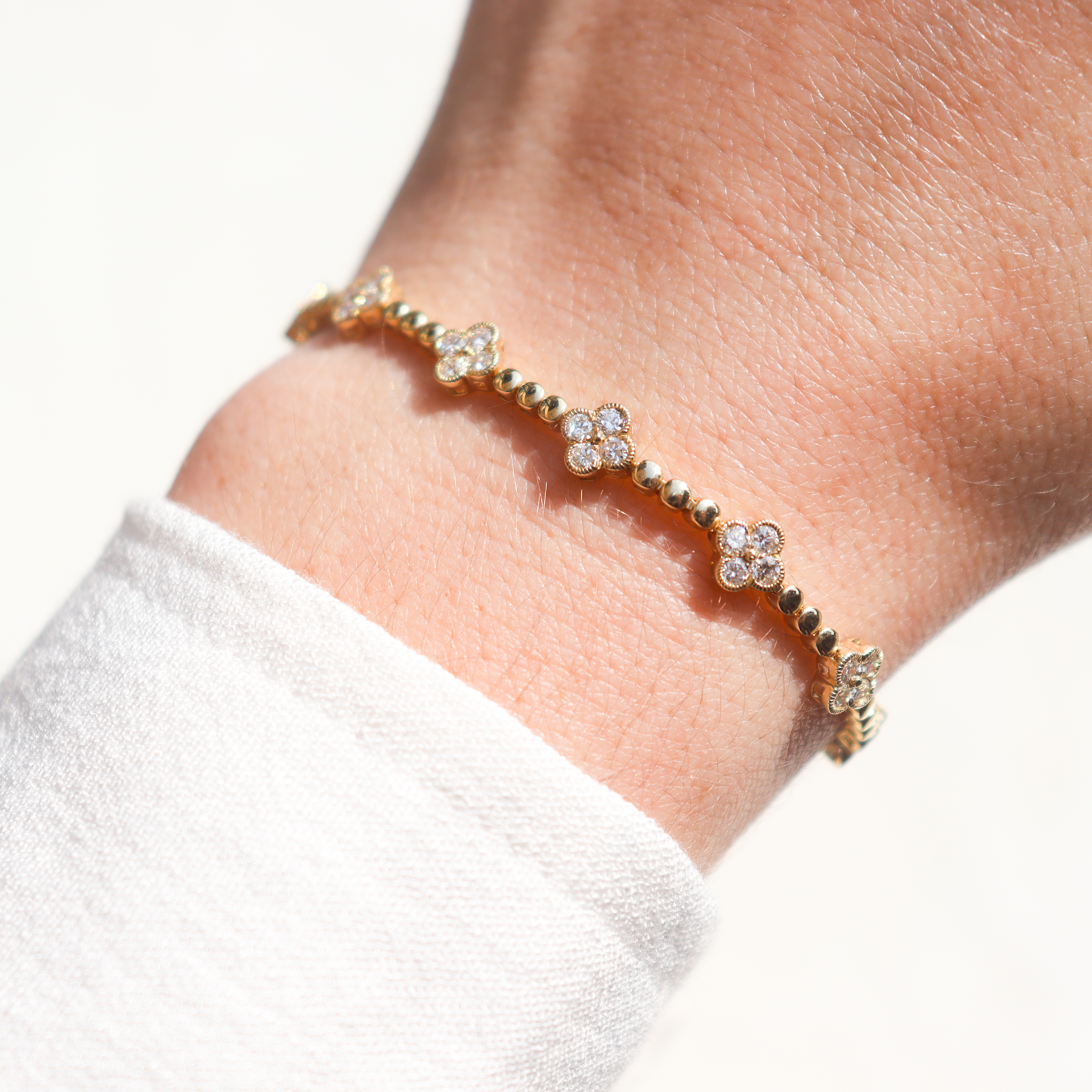 14K Yellow Gold 1.82CTW. Diamond Clover Station Beaded 7" Tennis Bracelet