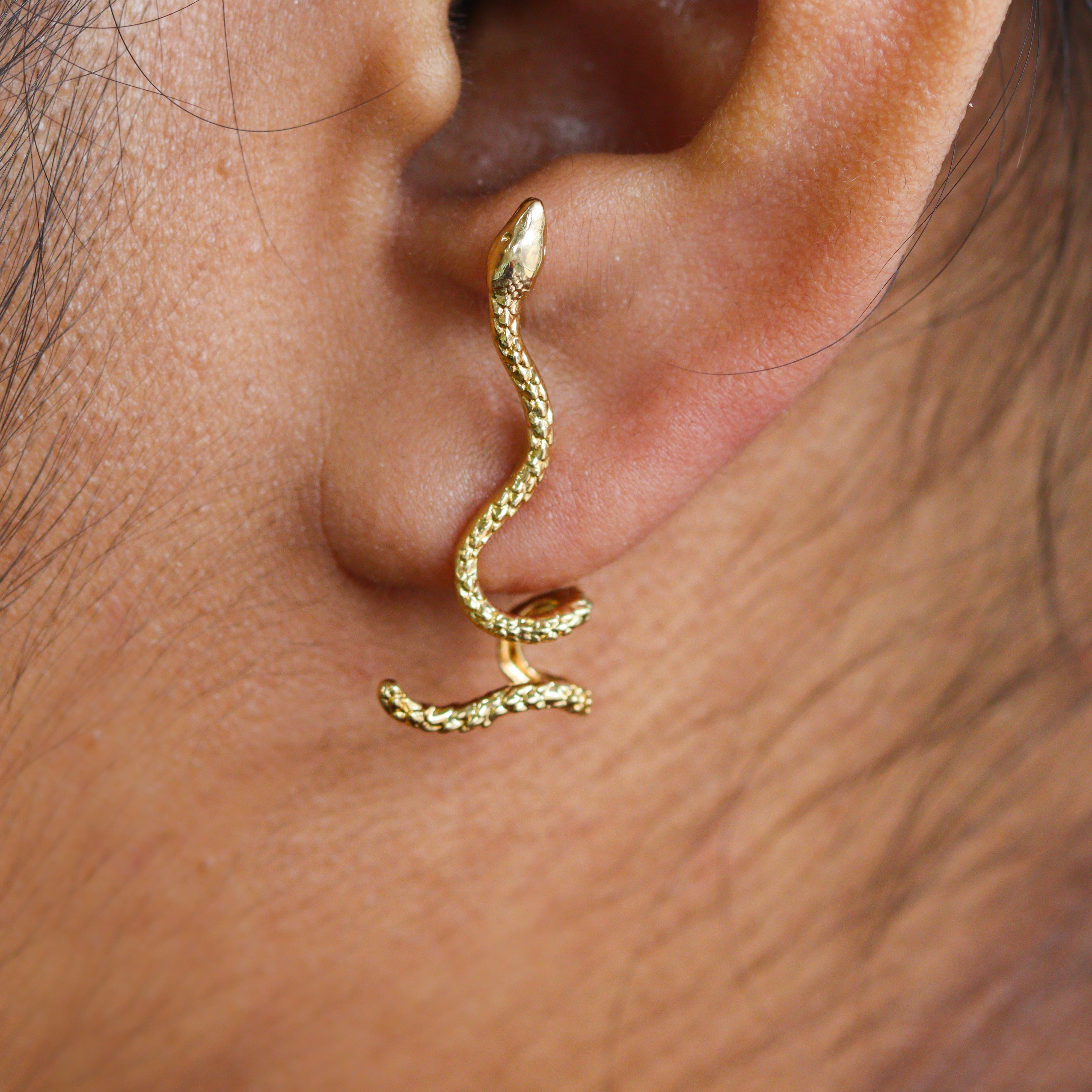 Estate Collection: 18K Yellow Gold Detailed Snake Stud Earrings