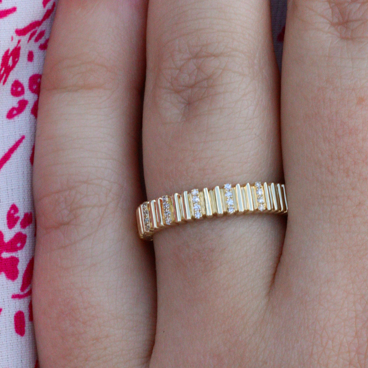 14K Yellow Gold 0.05CTW. Natural Diamond Ribbed 3.8MM Band
