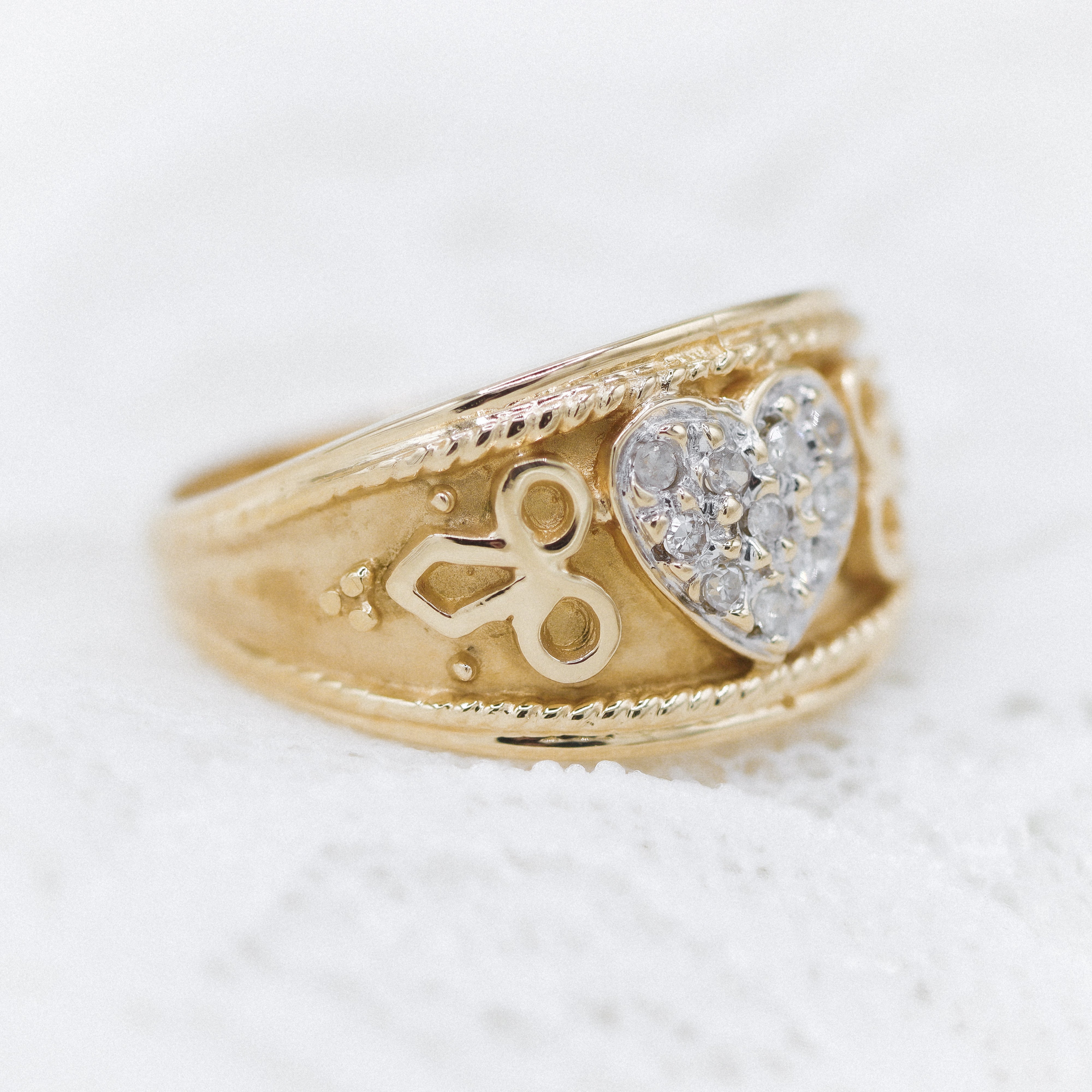 Estate Collection: 10K Yellow Gold Diamond Heart & Knot Design Ring