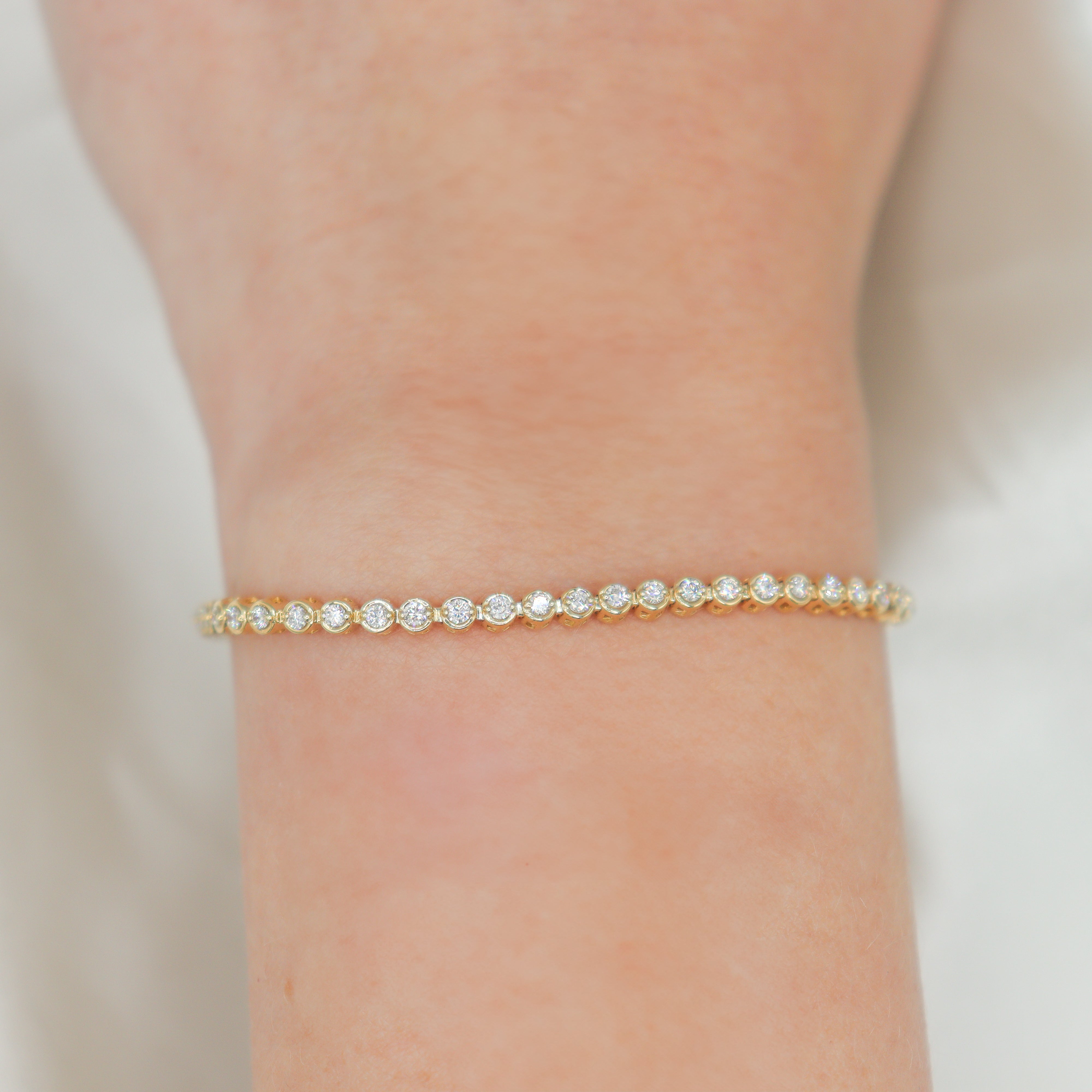 14K Yellow Gold 1CTW. Natural Diamond Tennis Bracelet