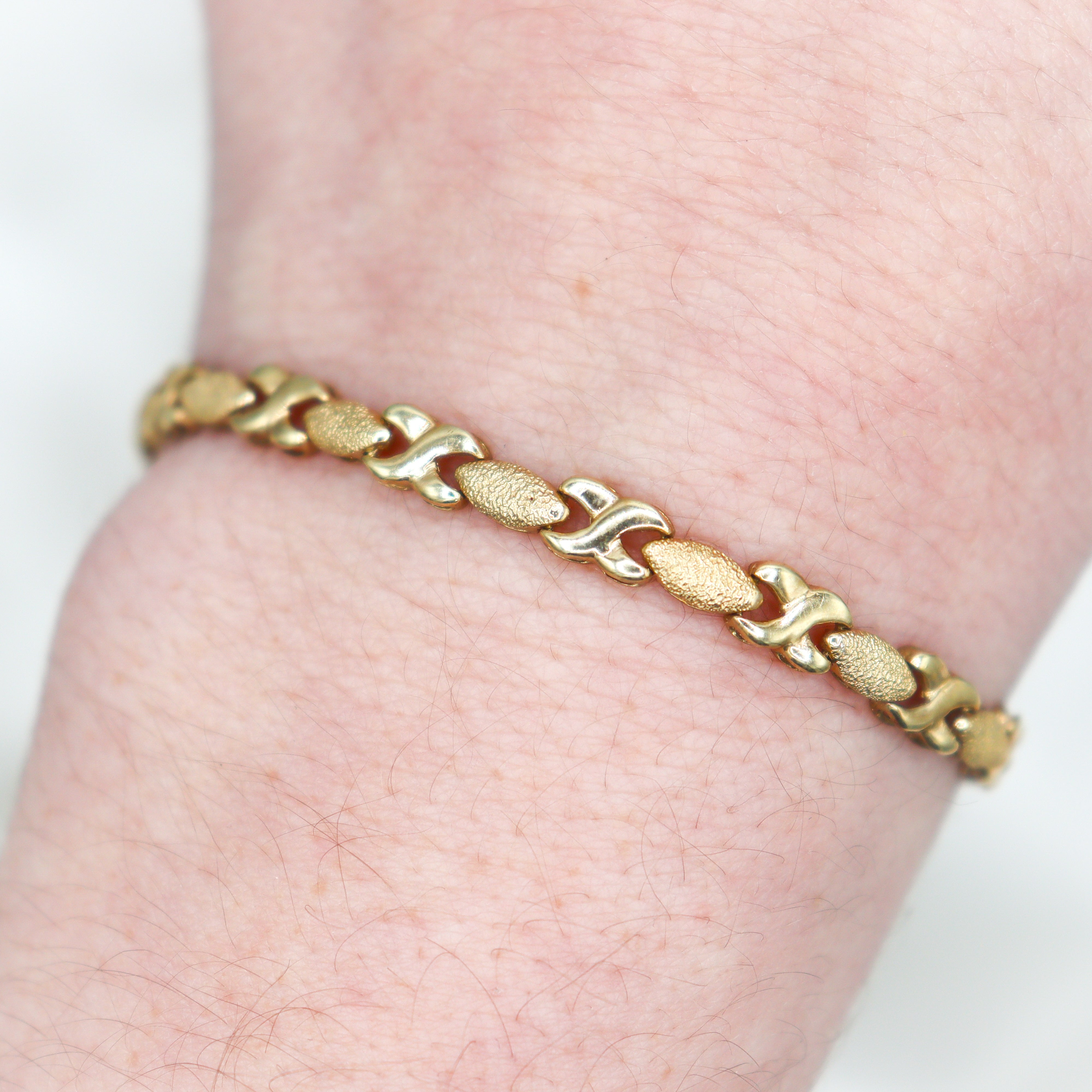 Estate 10K Yellow Gold XO bracelet