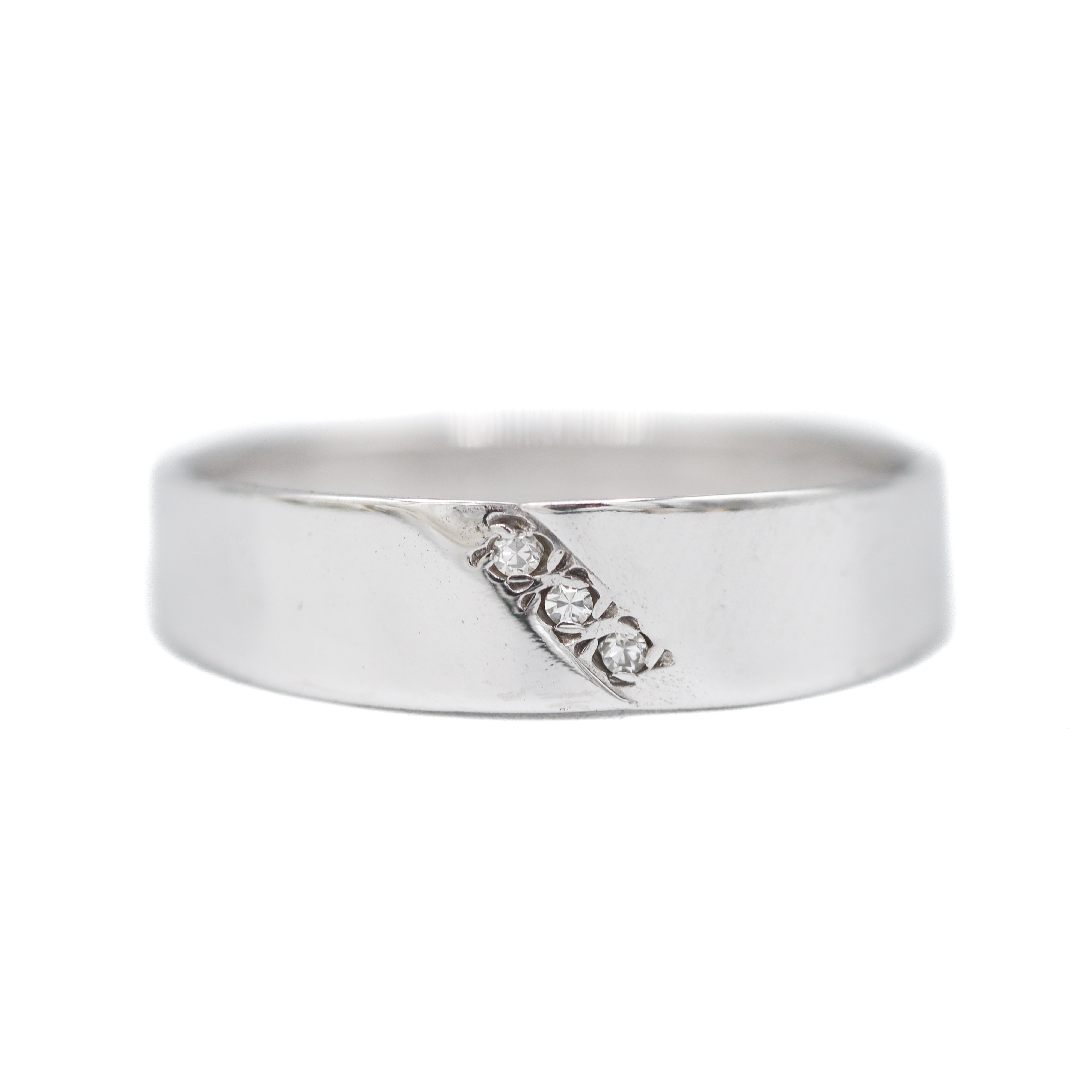 Estate Collection: 10K White Gold Round Stone Men's Band