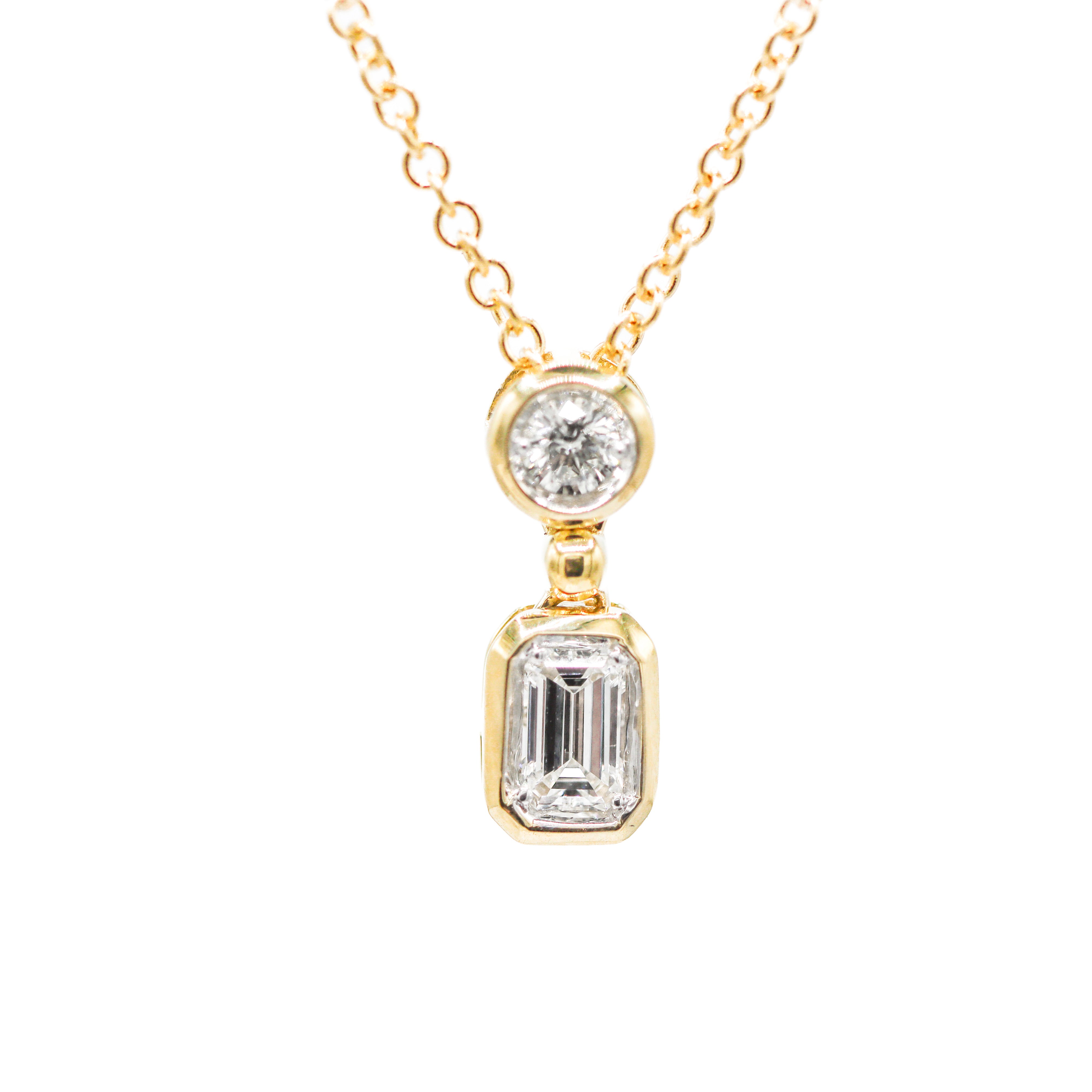 Close Up of 14K Yellow Gold 0.27CTW. Diamond Slide Pendant Necklace