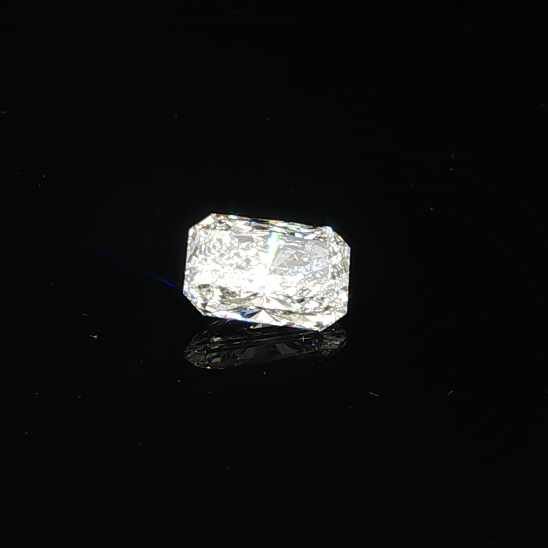 2.01CT. Certified Loose Radiant-Cut Lab-Grown Diamond IGI LG741539812 E/VS1
