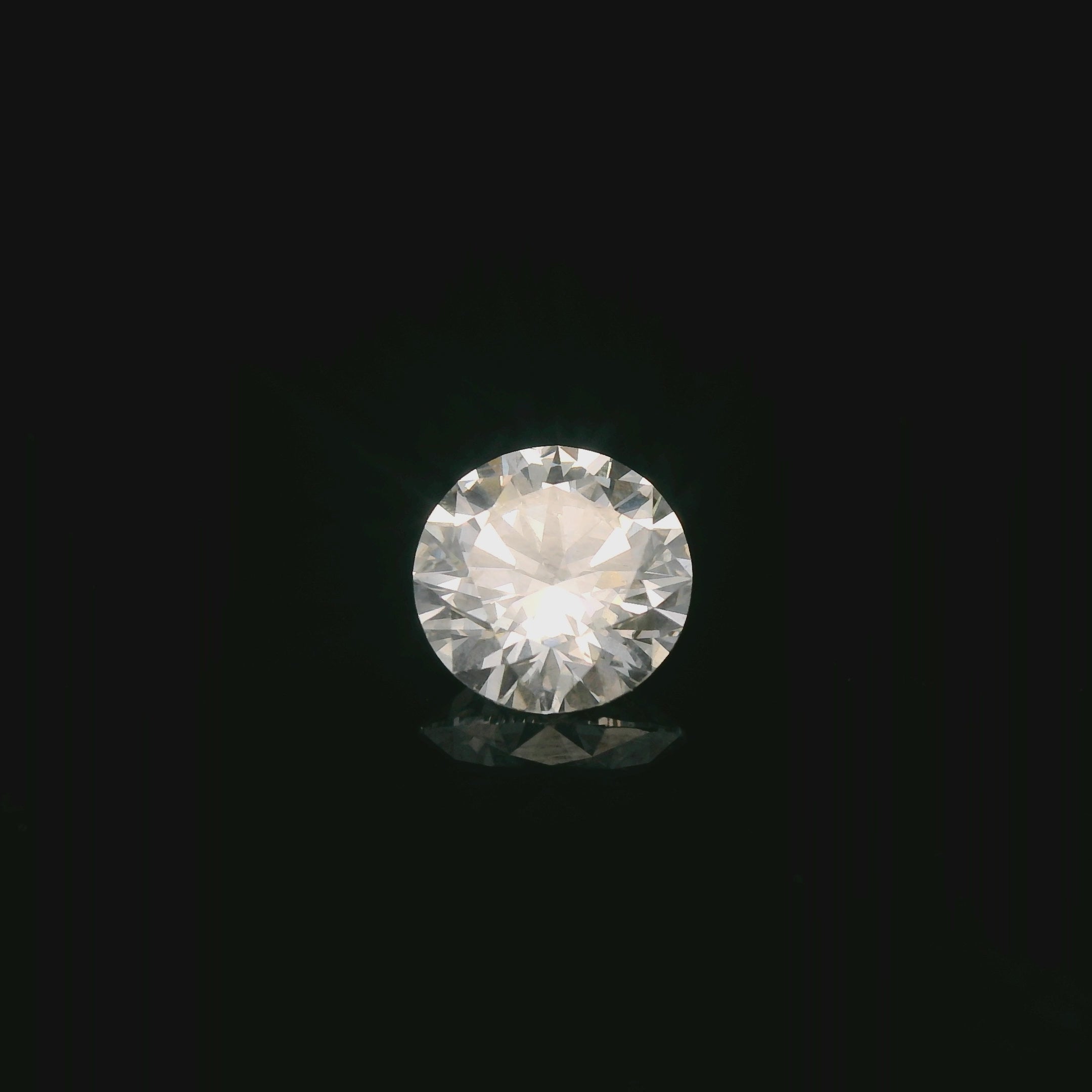 Video of 1.00CT Loose Round-Cut Natural Certified  Fireworks Diamond