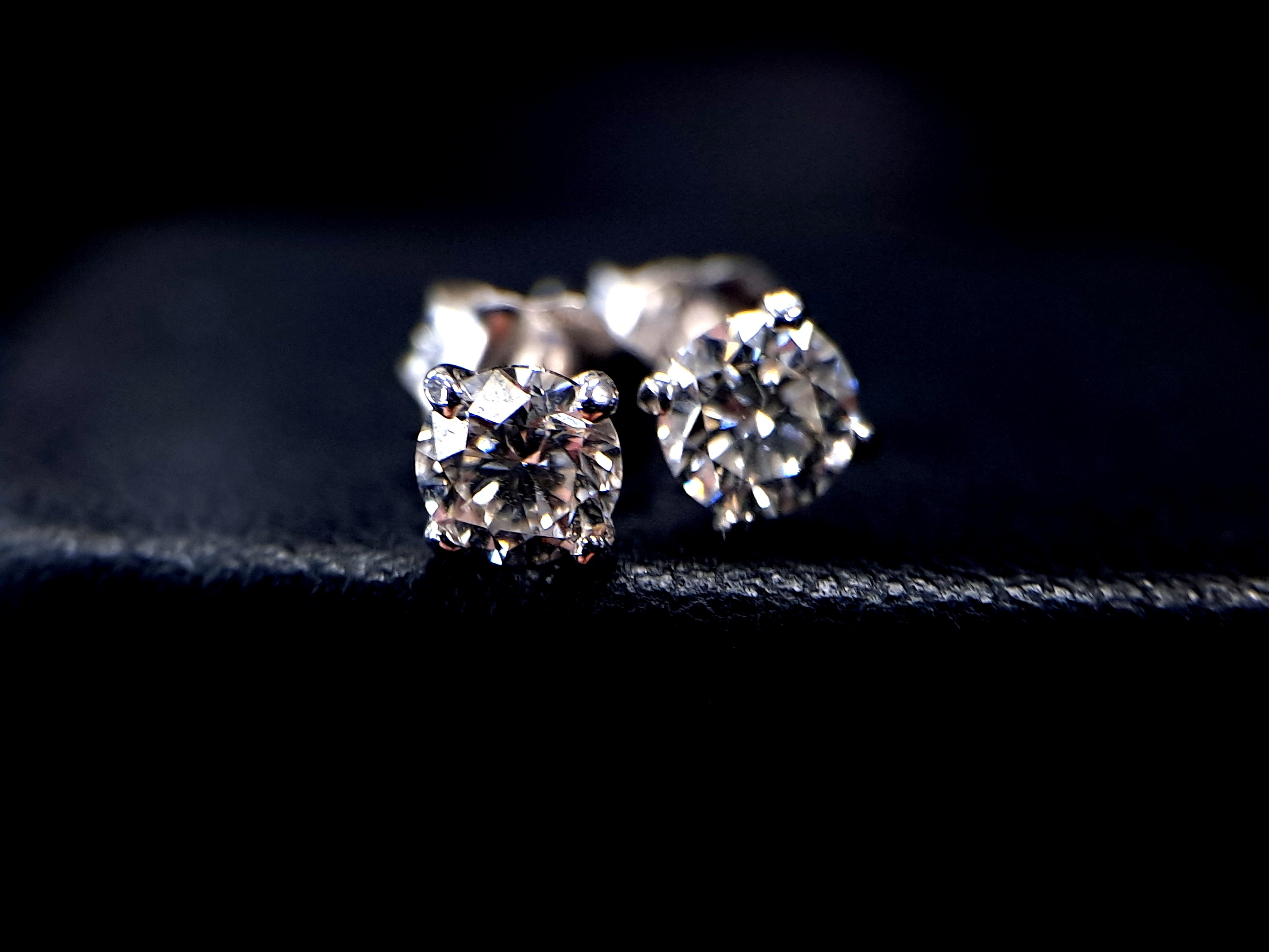 14K White Gold 1/3CTW Basket-Set Diamond Stud Earrings