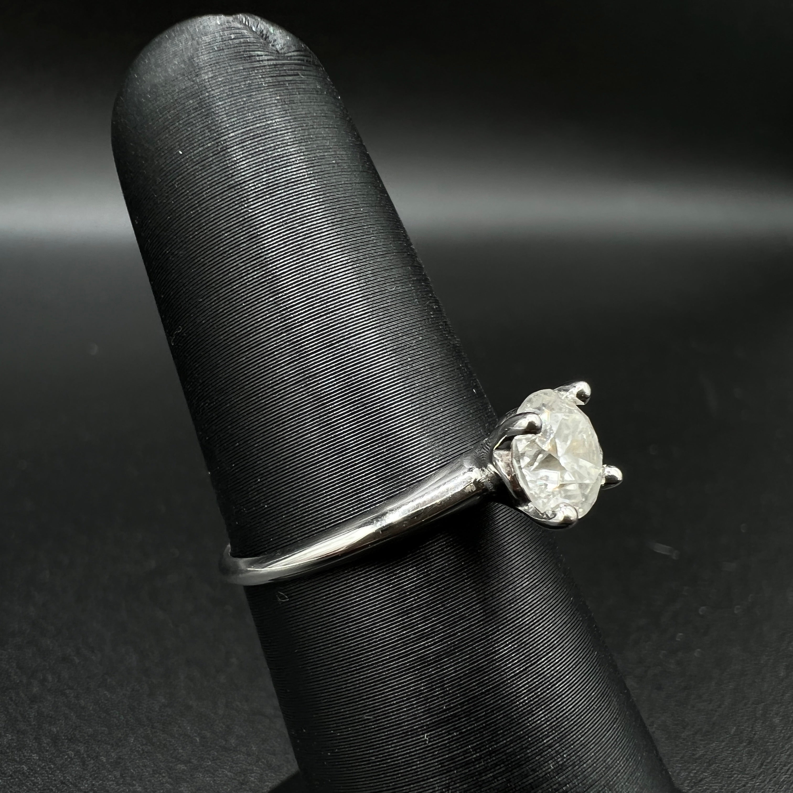 14K White Gold 1.00CT. Diamond Solitaire Engagement Ring