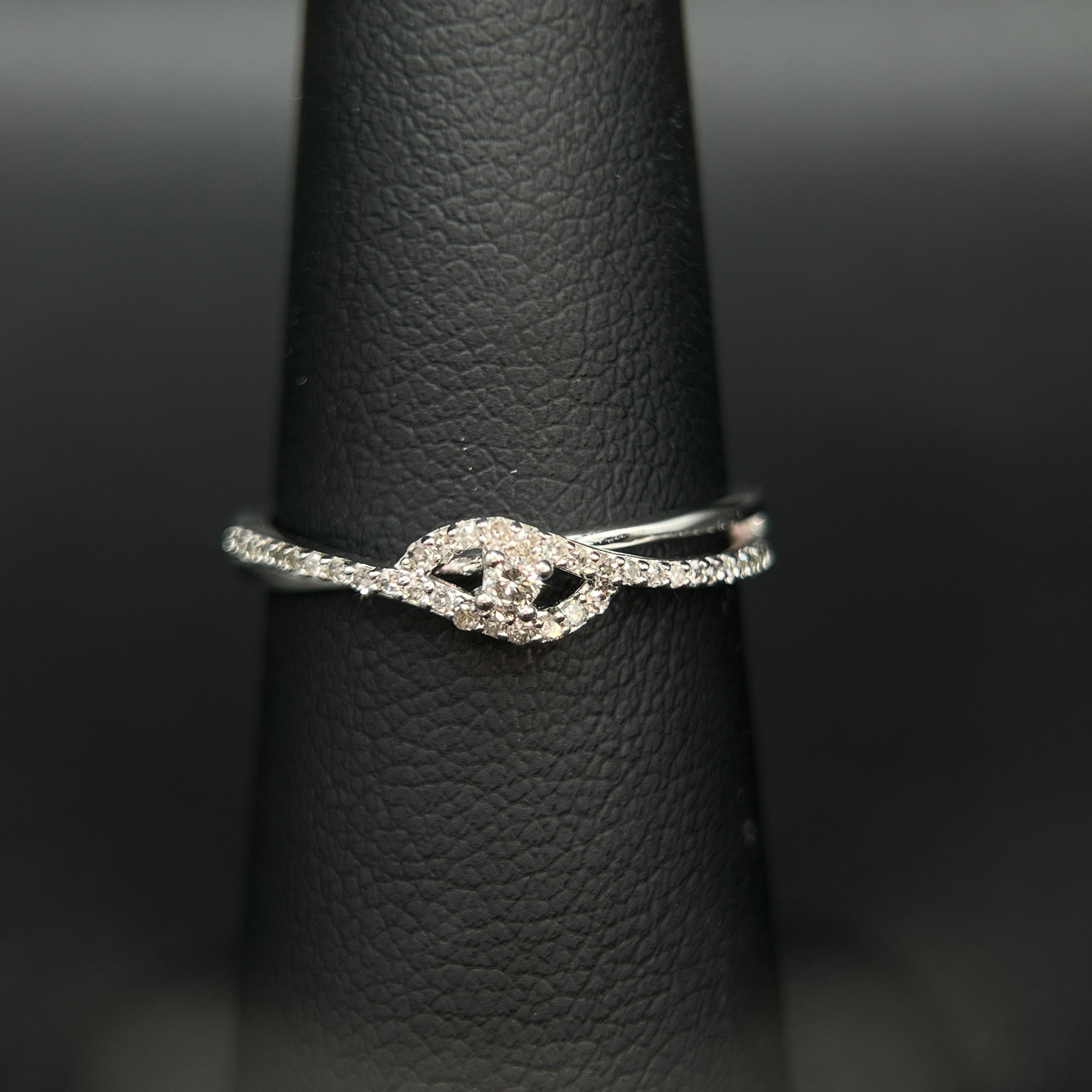 Sterling Silver Petite 1/6CTW. Diamond Promise Ring
