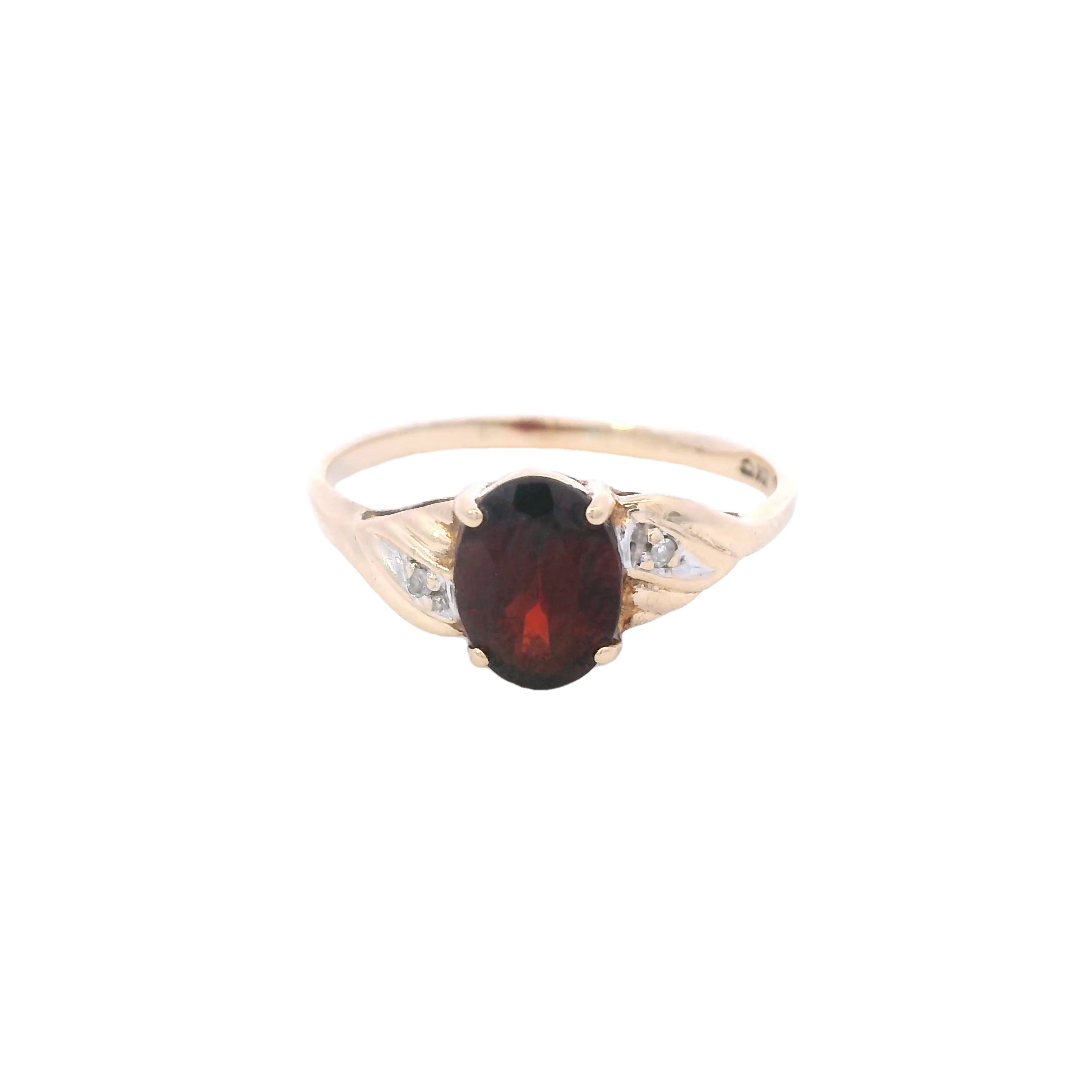 Estate Collection: 10K Yellow Gold Oval-Cut Garnet & Diamond Ring