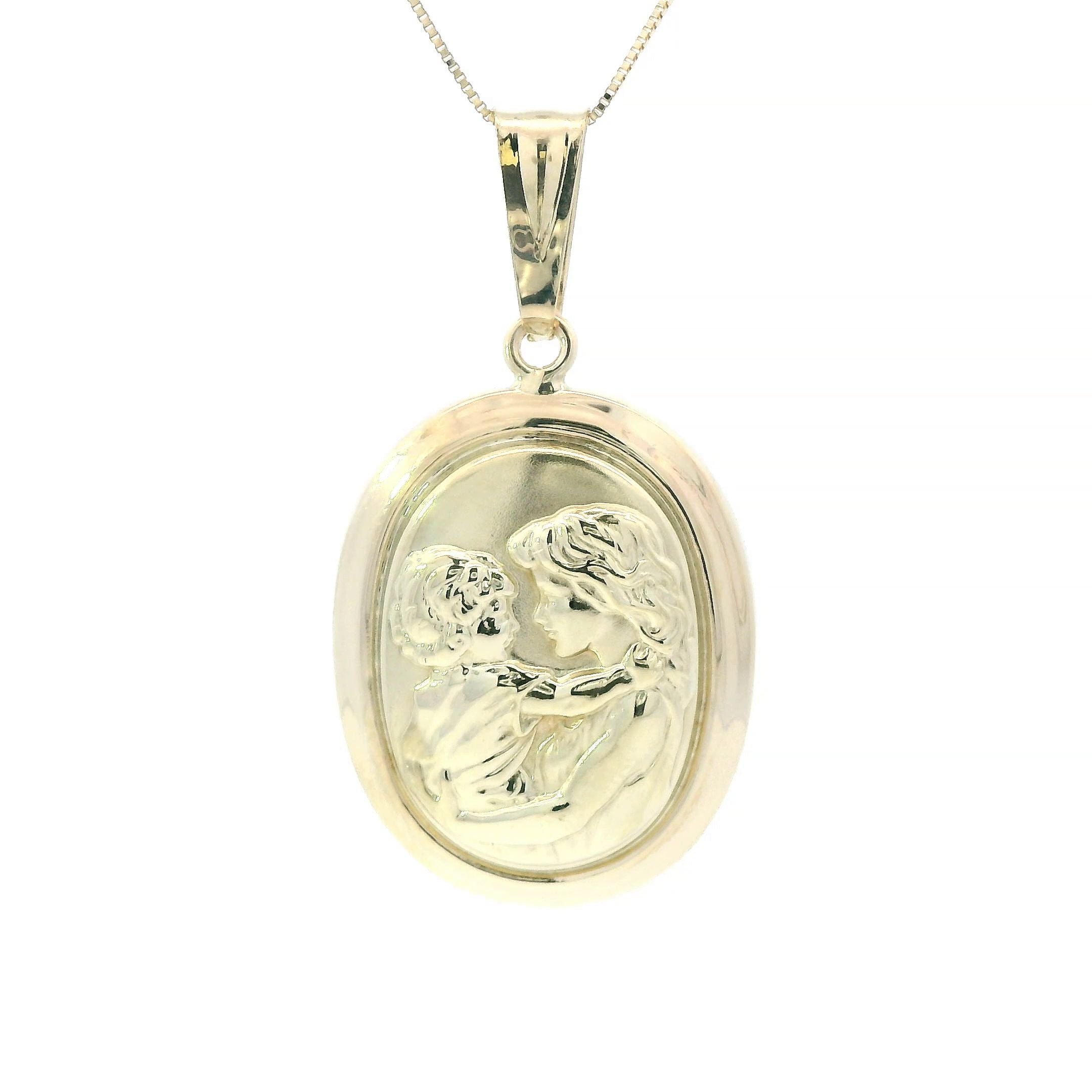 Estate Collection: 14K Yellow Gold Oval Mother & Child Pendant with Chain