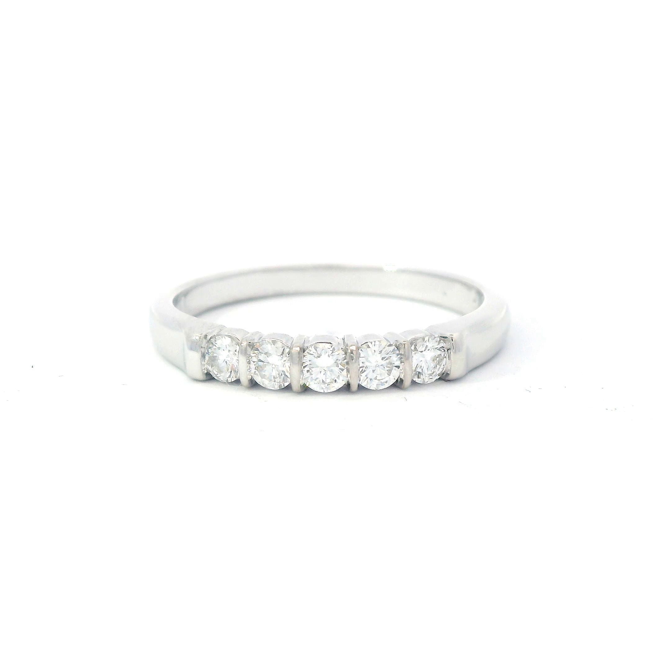 Estate Collection: 14K White Gold 5-Across Bar-Set Diamond Band