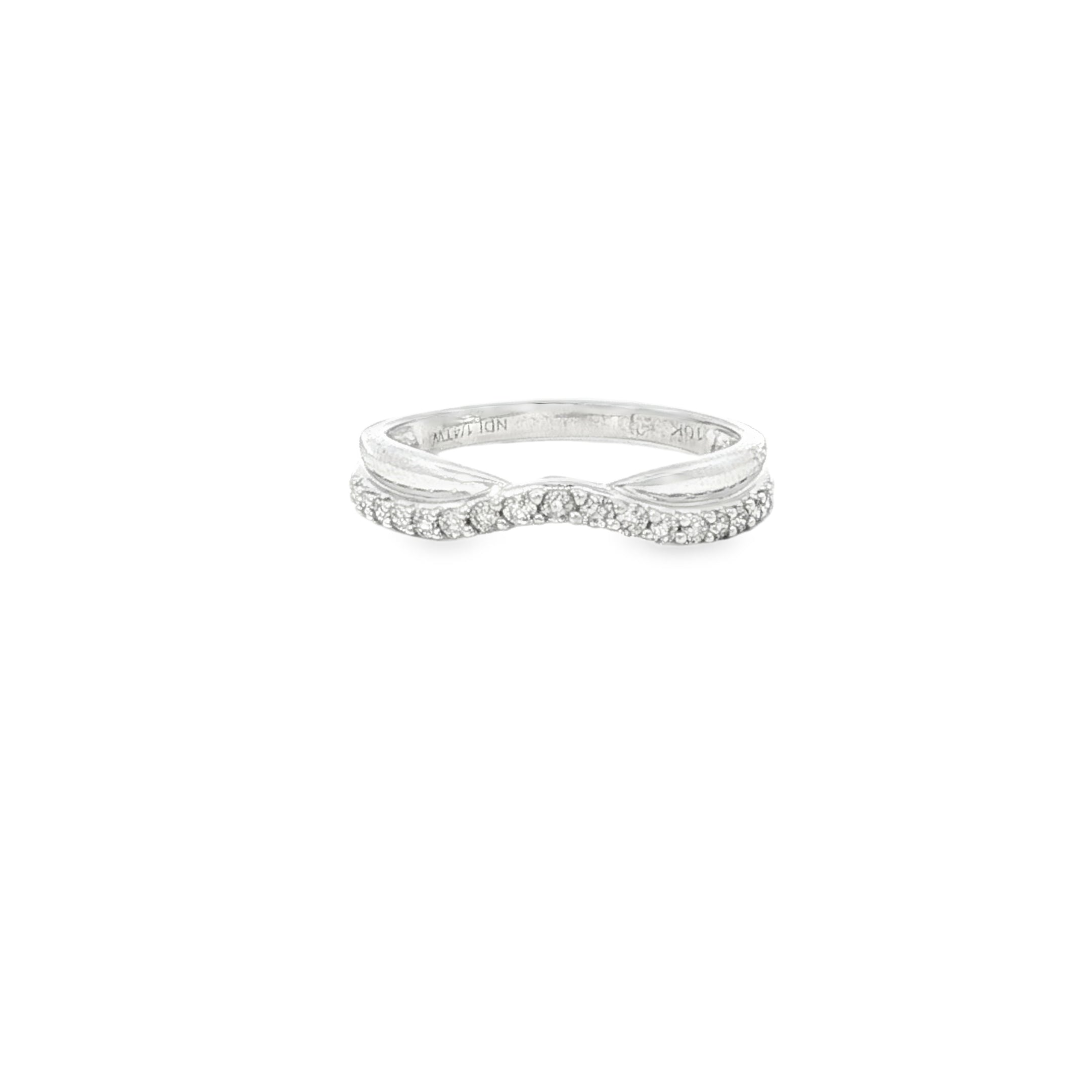 Estate Collection: 10K White Gold 0.25CTW. Diamond Contoured Wedding Band