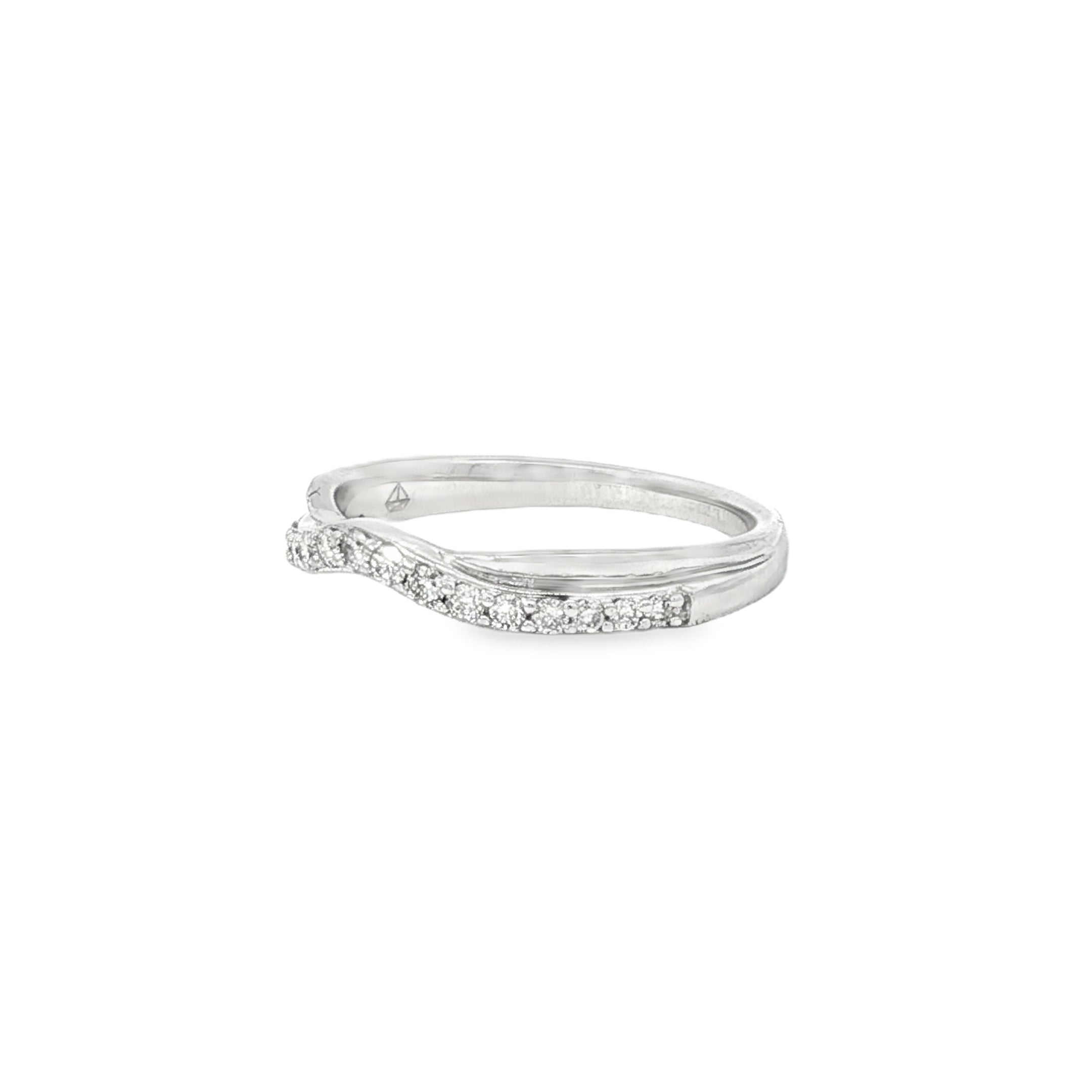Estate Collection: 14K White Gold 0.25CTW. Diamond Contoured Wedding Band