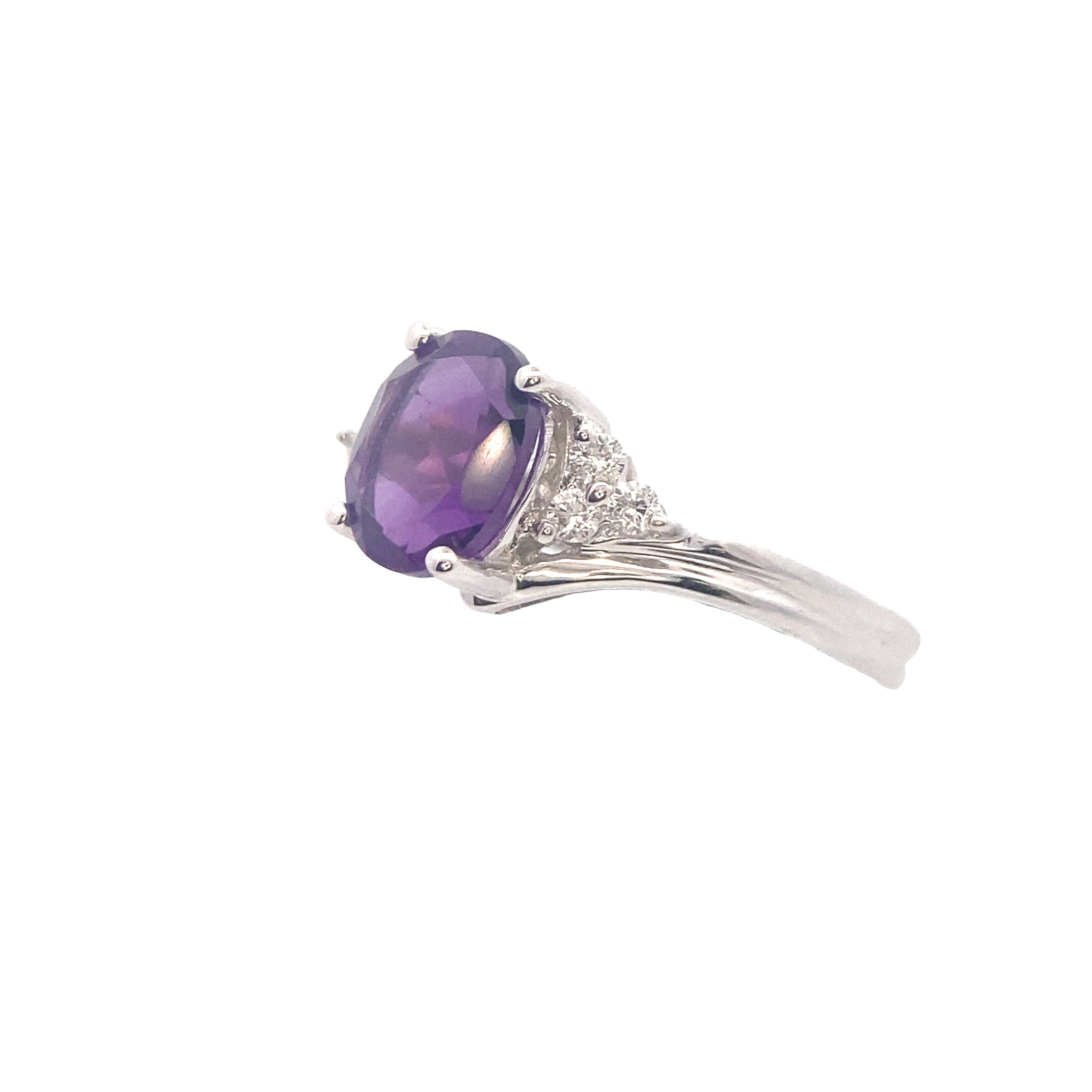 10K White Gold Oval Amethyst & 1/6 CT. Diamond Ring