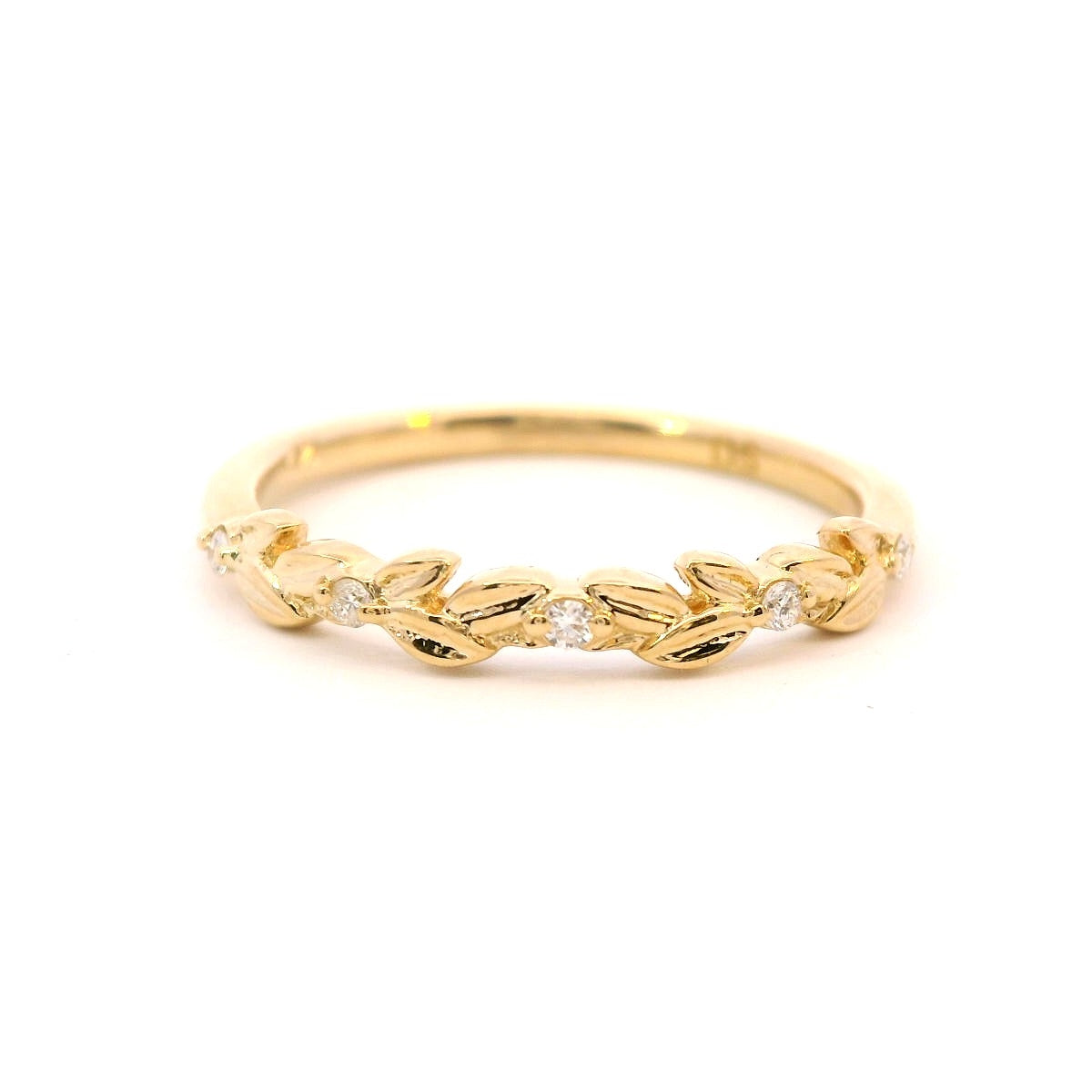 Front view of 14K Yellow Gold 0.05CTW. Diamond Laurel Band on white background.