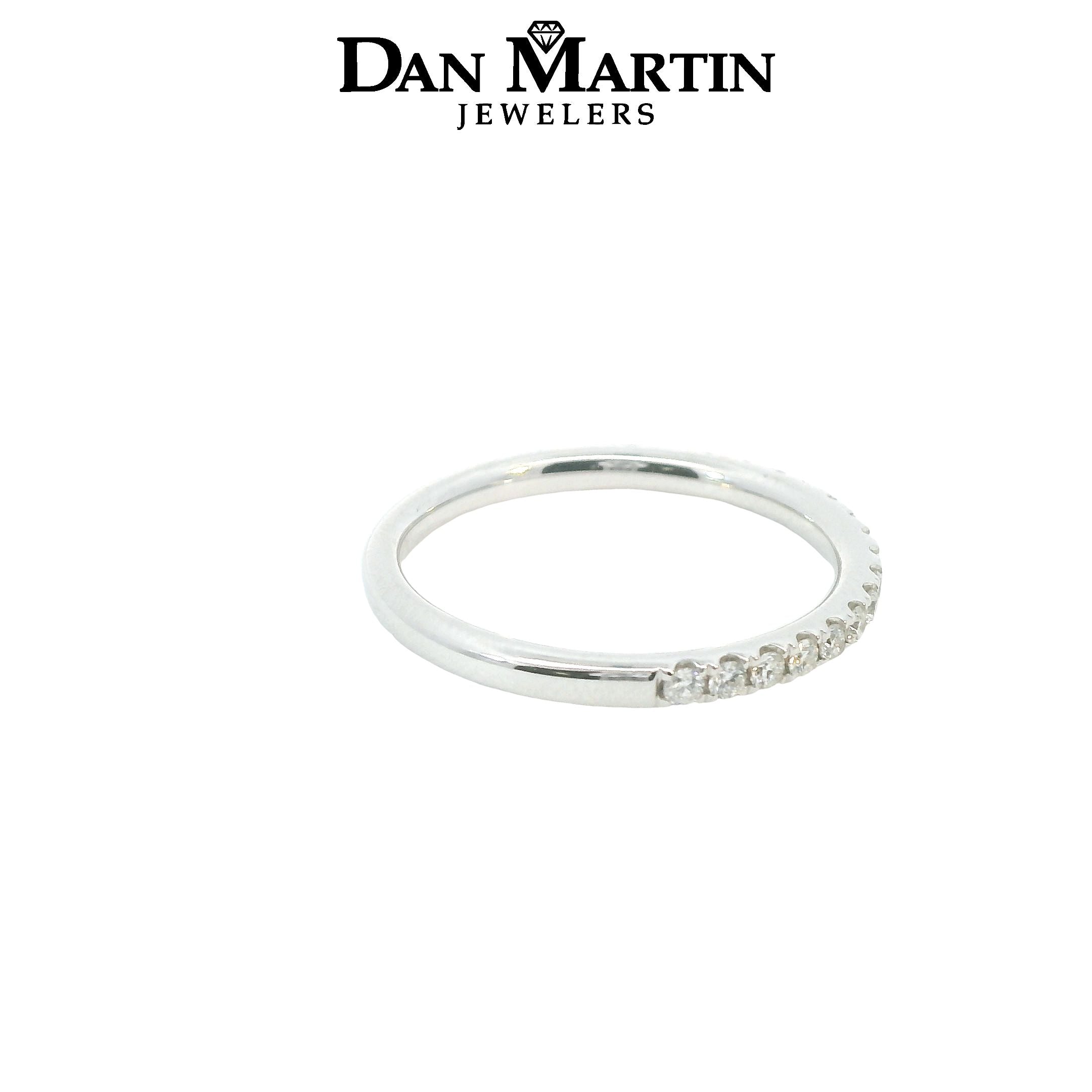 14K White Gold 1/4CT. Diamond Wedding Band