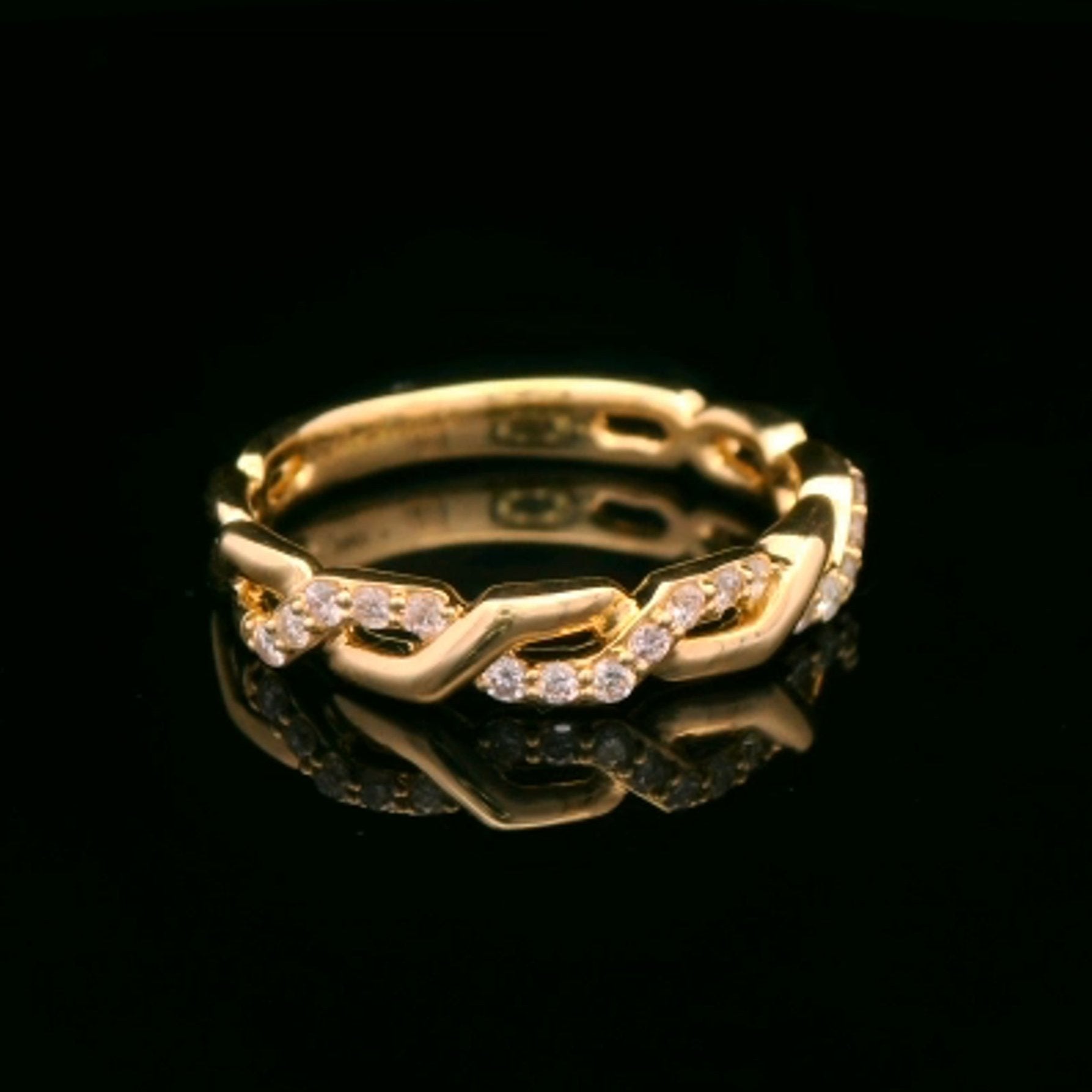 14k Yellow Gold 1/5 CTW Diamond Chain Design Ring