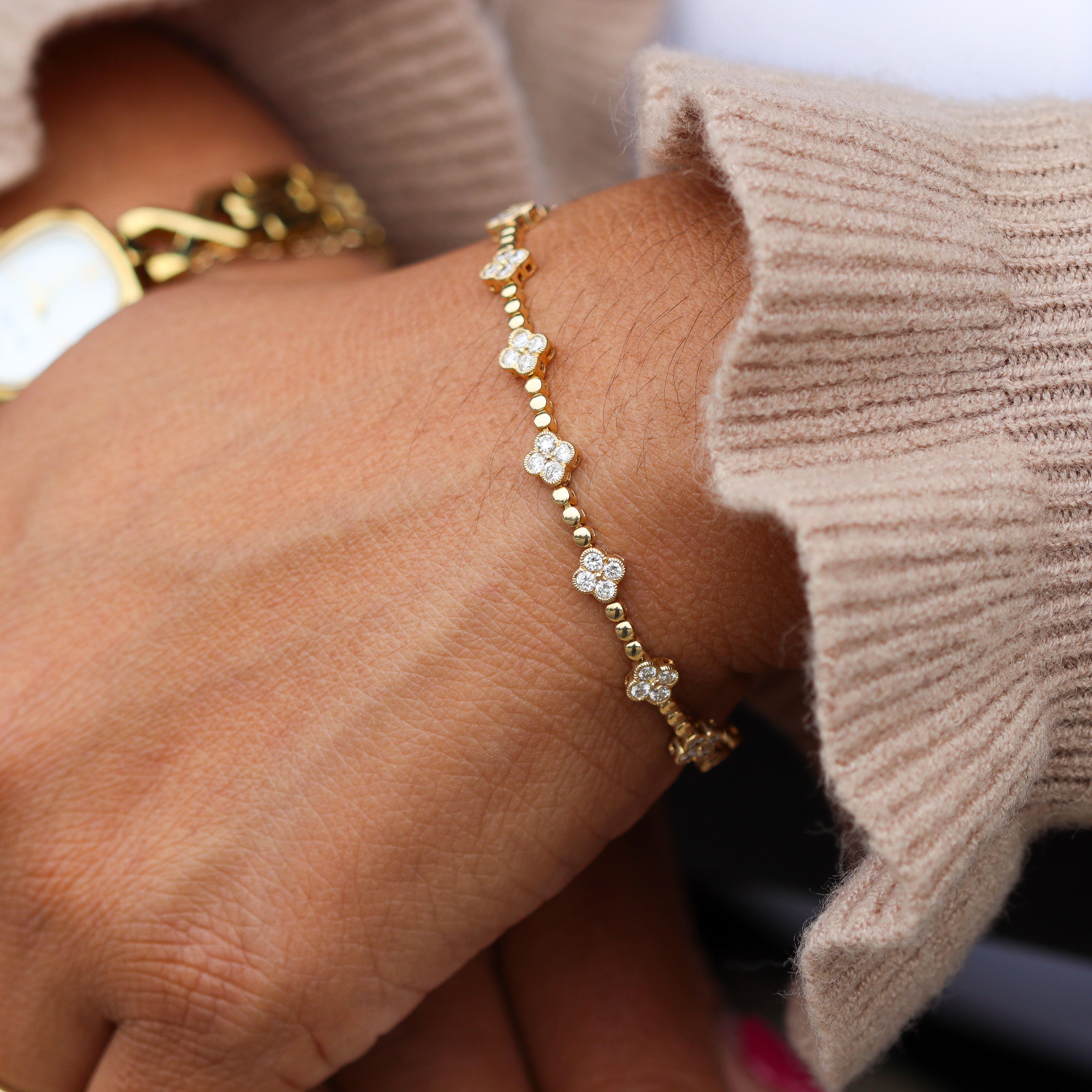 14K Yellow Gold 1.82CTW. Diamond Clover Station Beaded 7" Tennis Bracelet