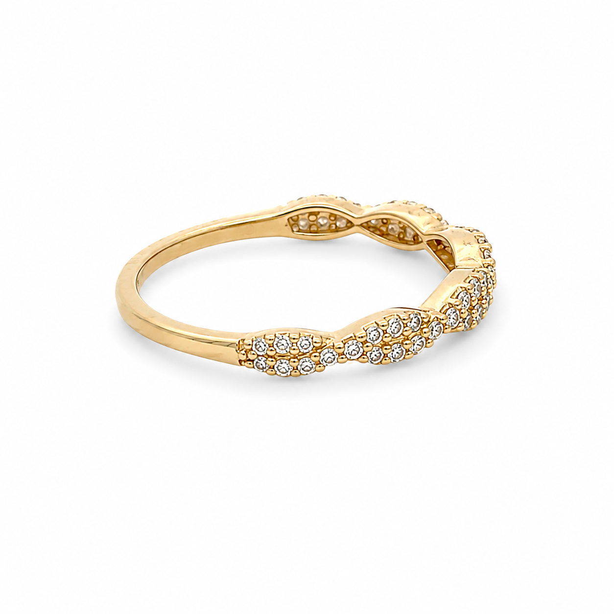 Natural diamond twisted band 