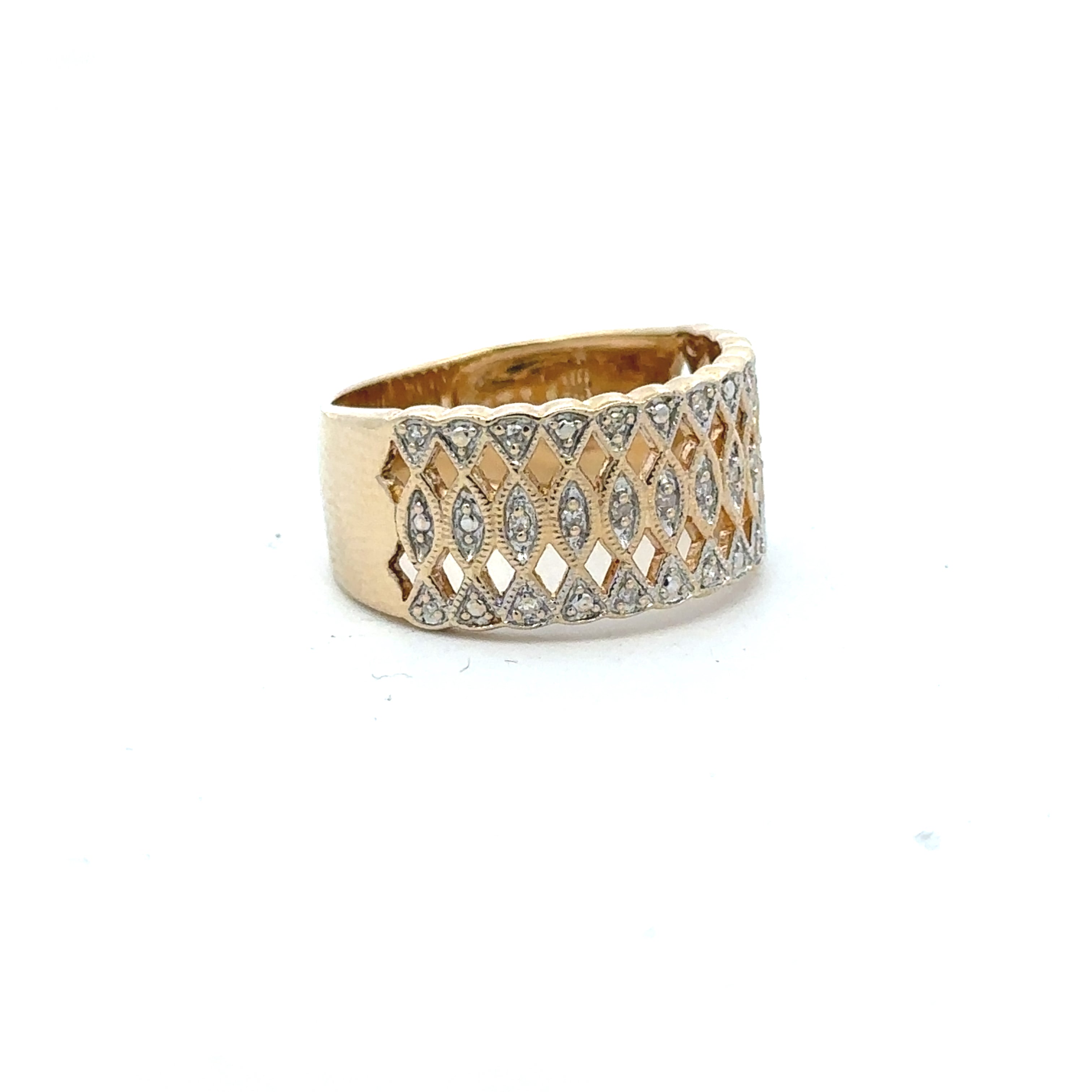 Estate Collection: 14K Yellow Gold Diamond Accented Lace Style Band