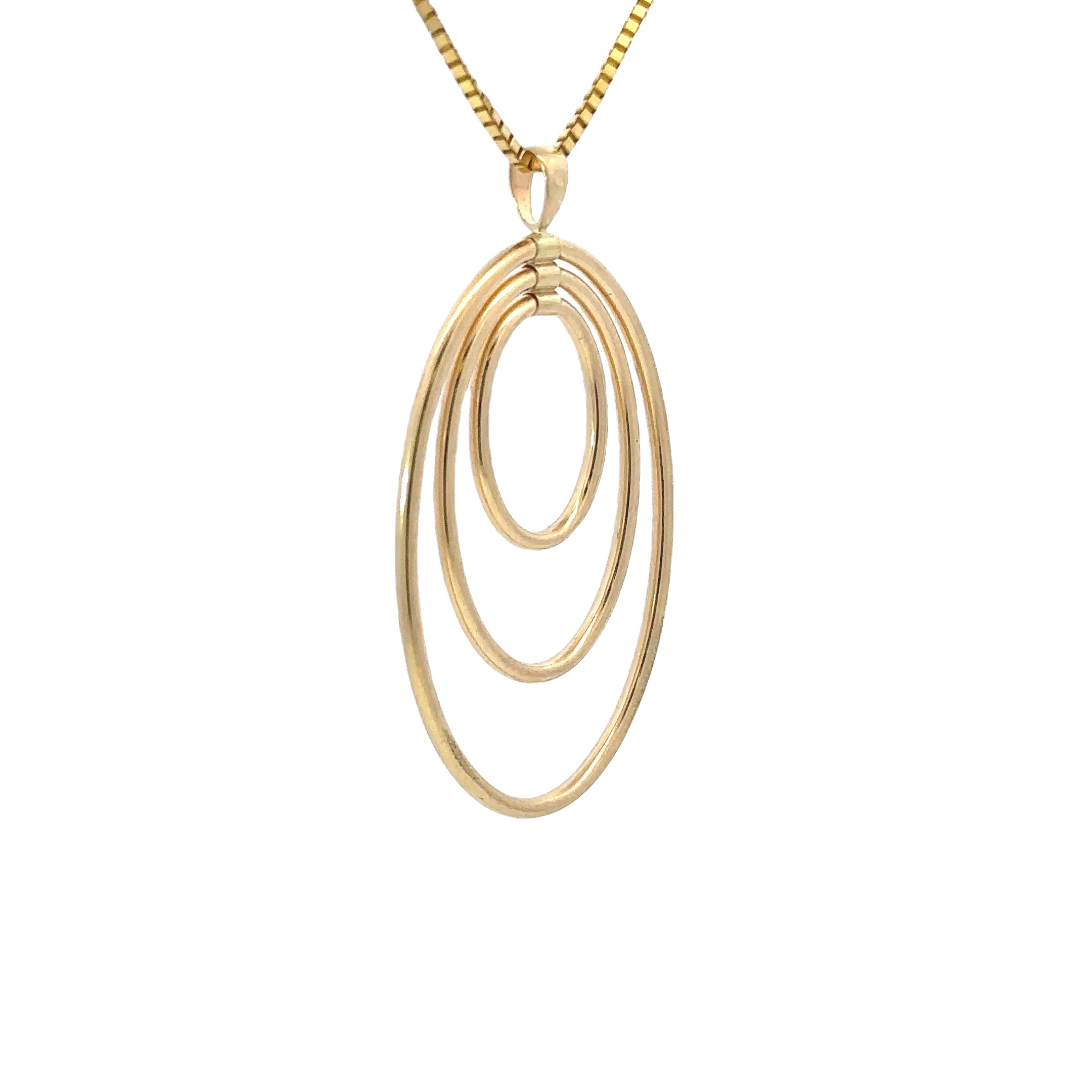 Estate Collection: 14K Yellow Gold Oval Pendant With 16" Chain