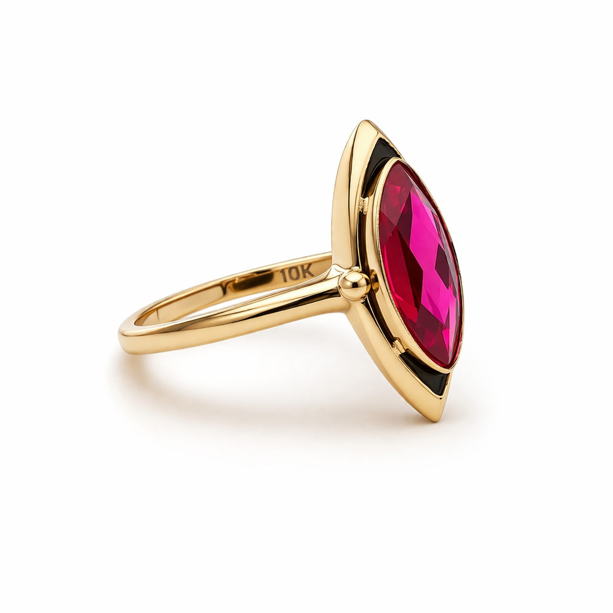 Estate Collection:10K Yellow Gold Vintage Red Stone Fashion Ring