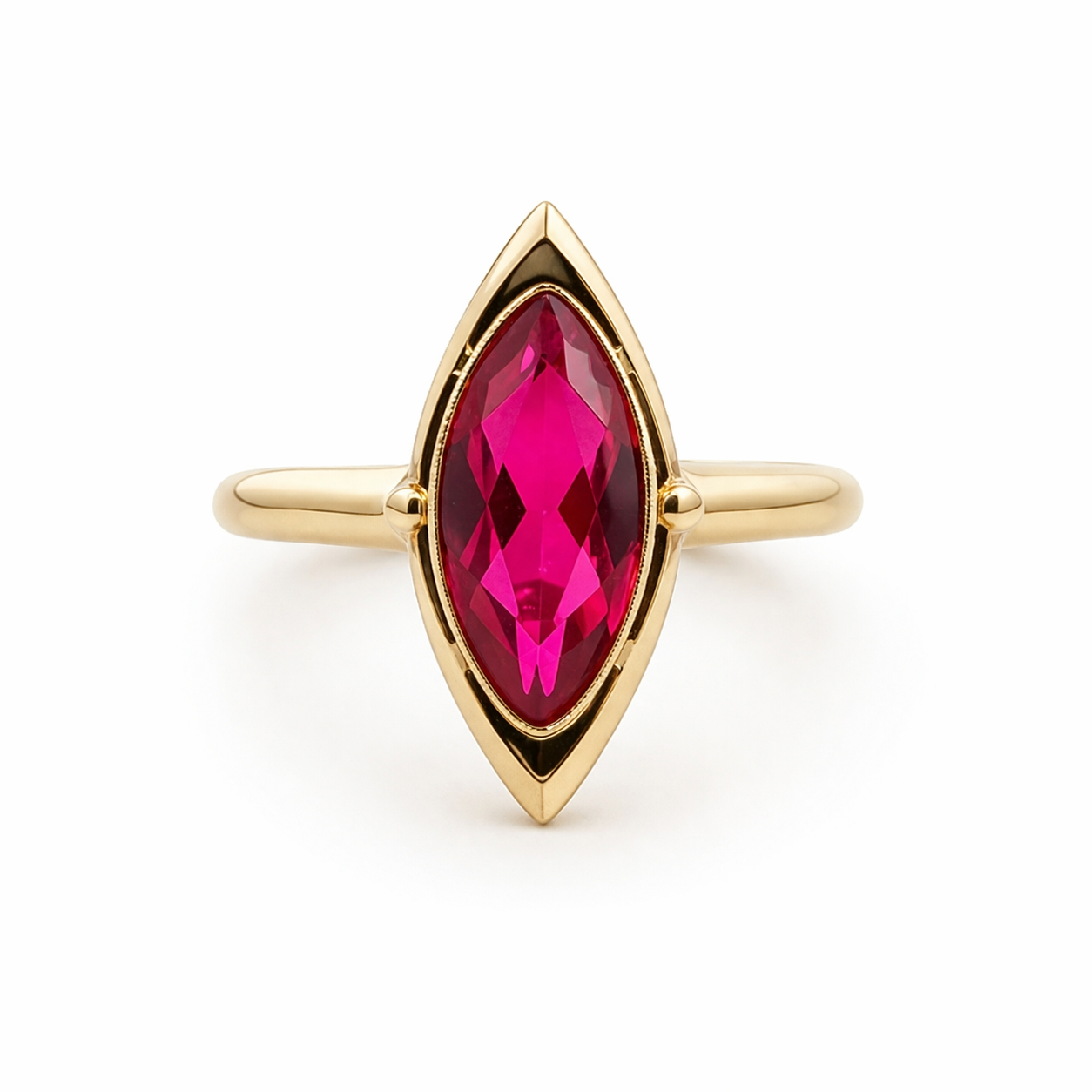 Estate Collection:10K Yellow Gold Vintage Red Stone Fashion Ring