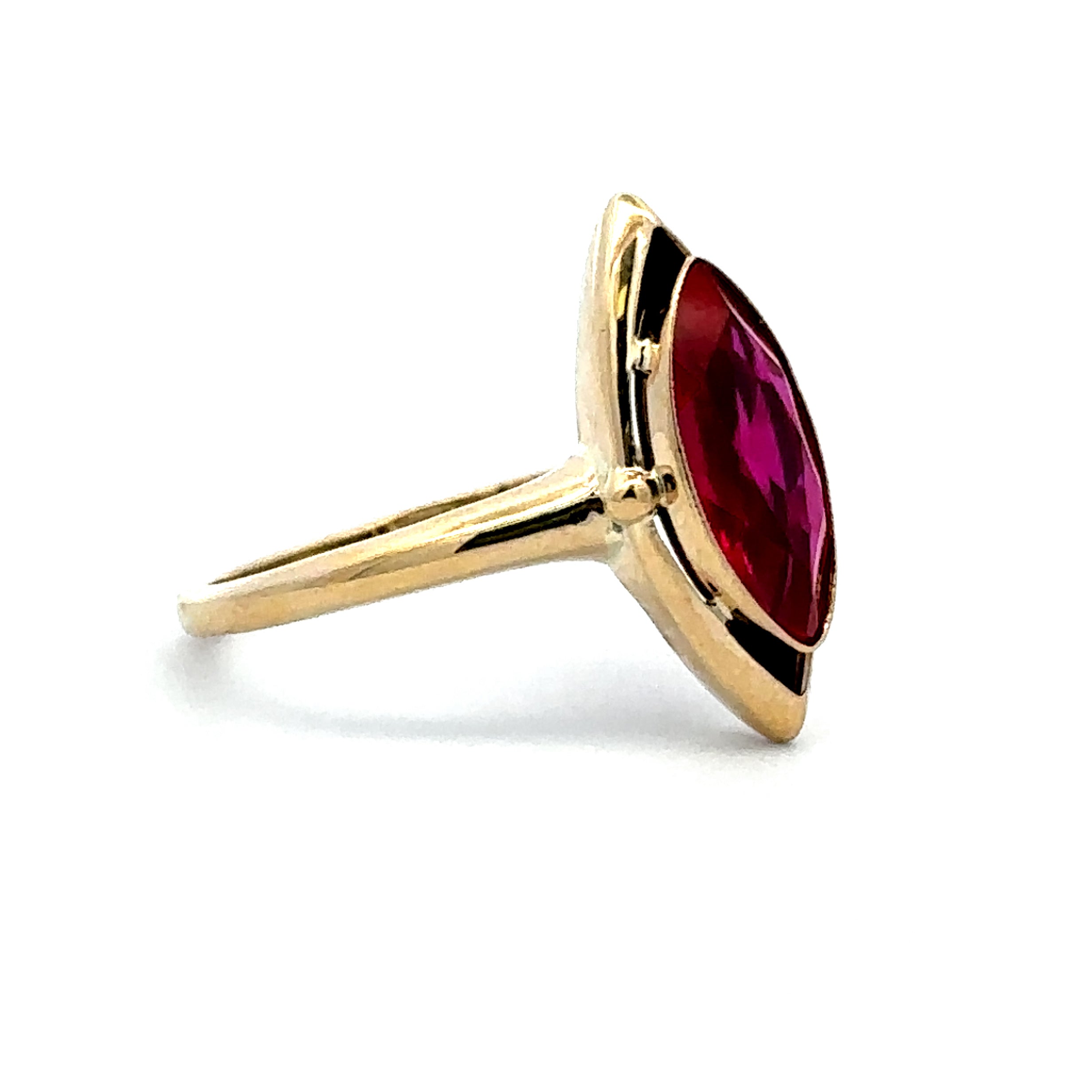 Estate Collection: 10K Yellow Gold Marquise-Cut Red Stone Ring