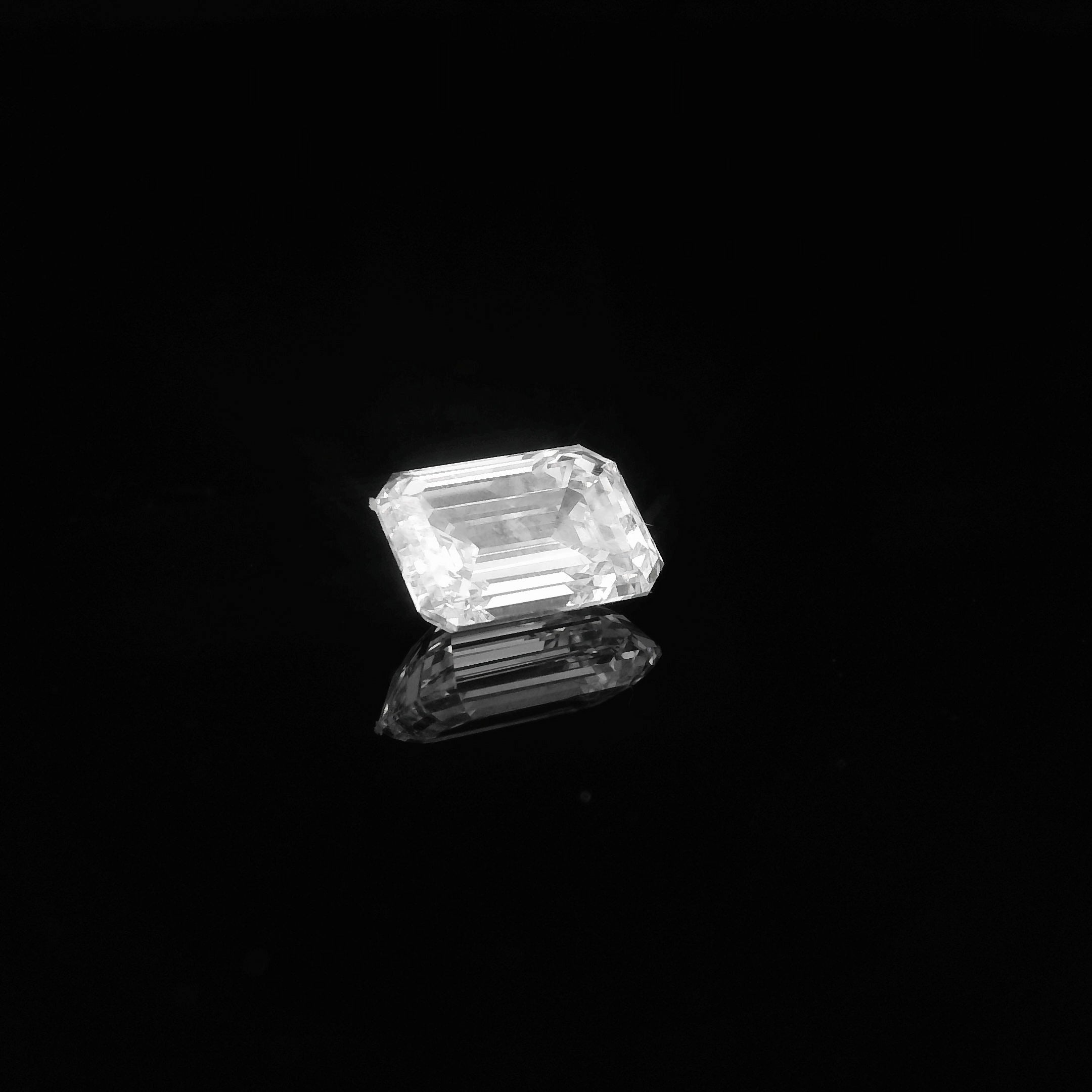 1.00CT. Loose Emerald-Cut Lab-Grown Diamond