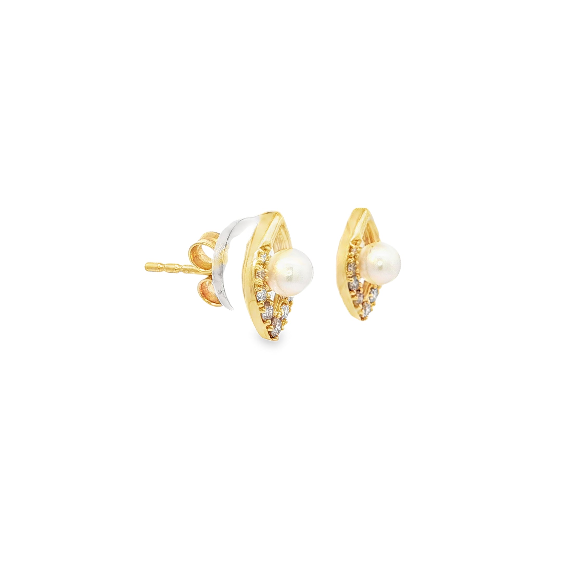 14K Yellow Gold 1/5CT. Diamond & Pearl Stud Earrings