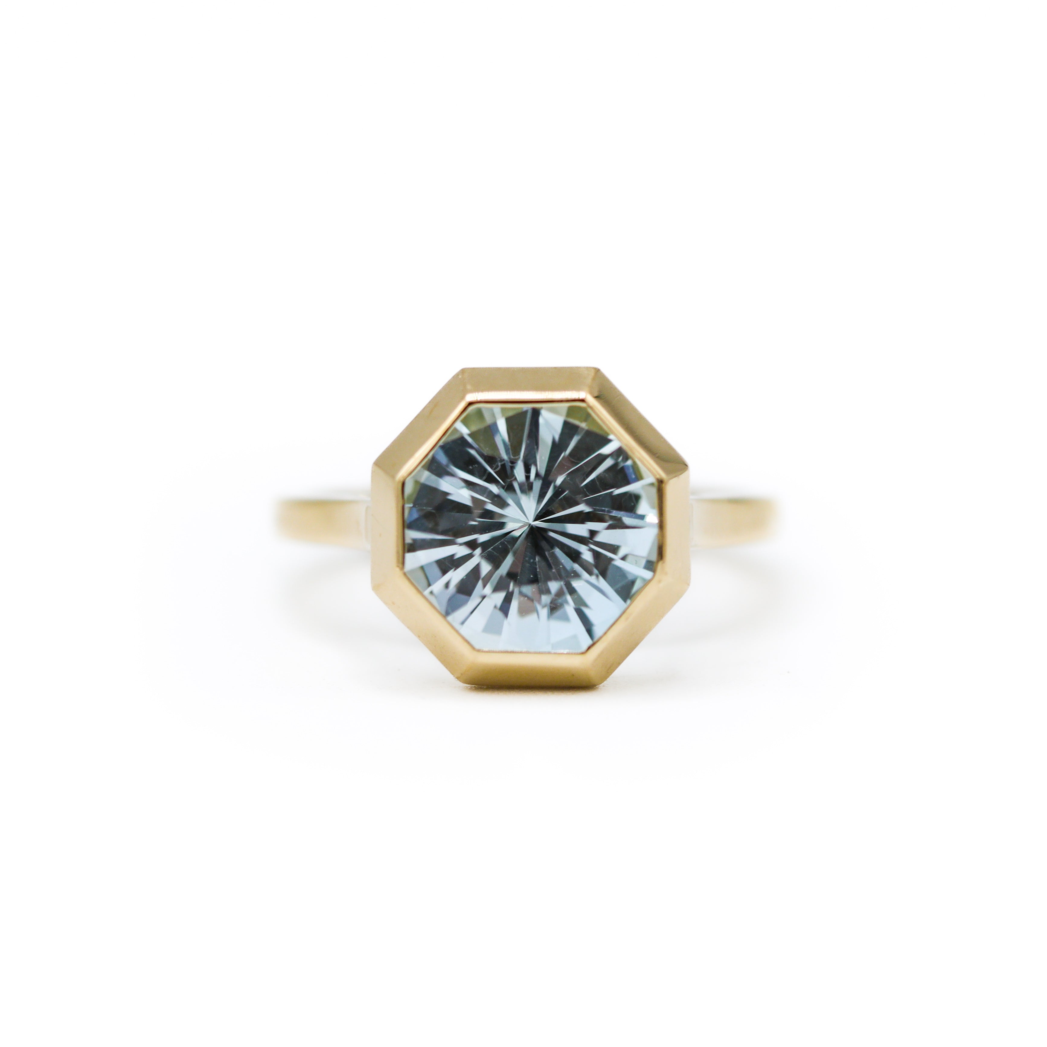 Estate Collection: 14K Yellow Gold Octogon-Cut Blue Topaz Bezel-Set Cathedral Ring