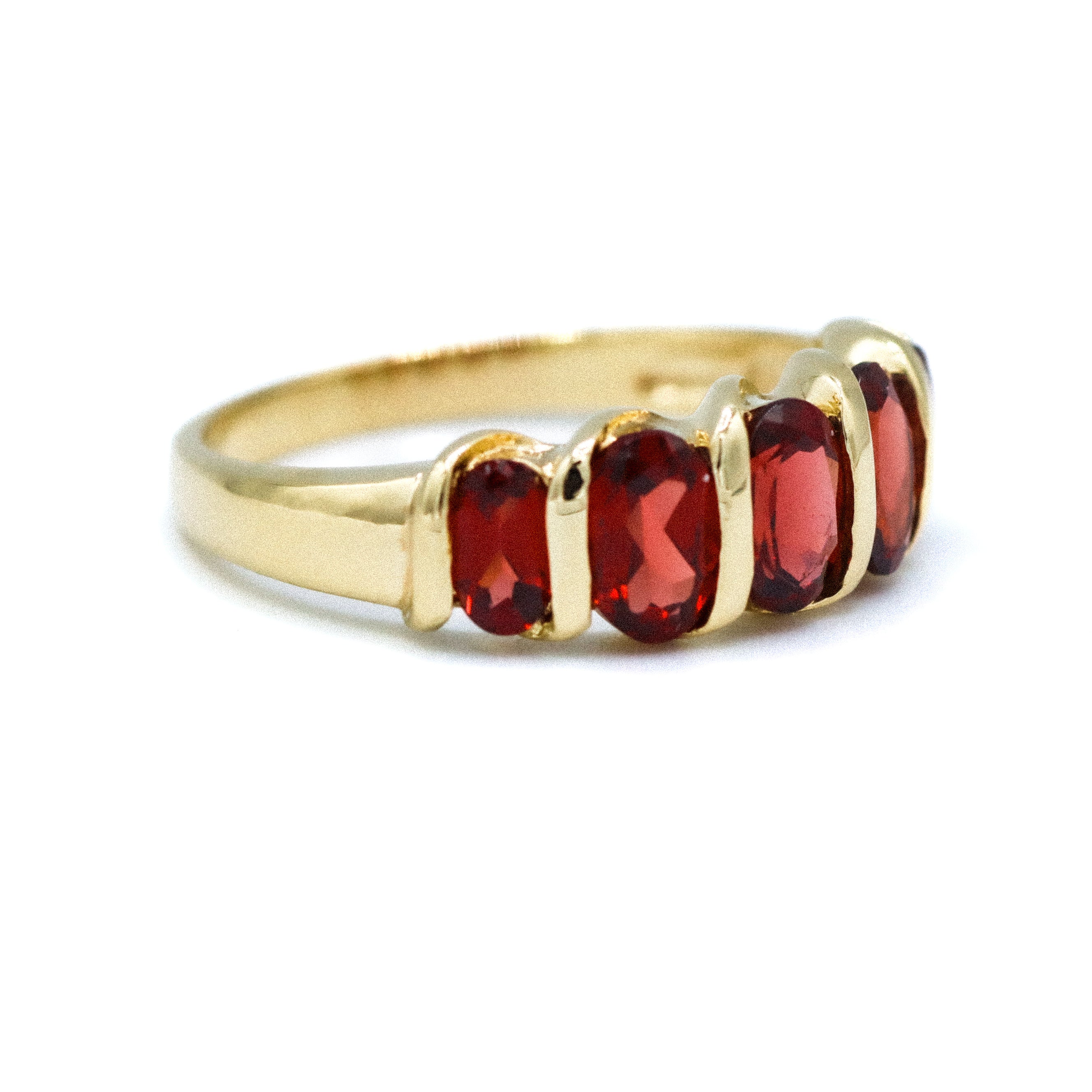 Estate Collection: 10K Yellow Gold 5-Stone Oval Garnet Ring