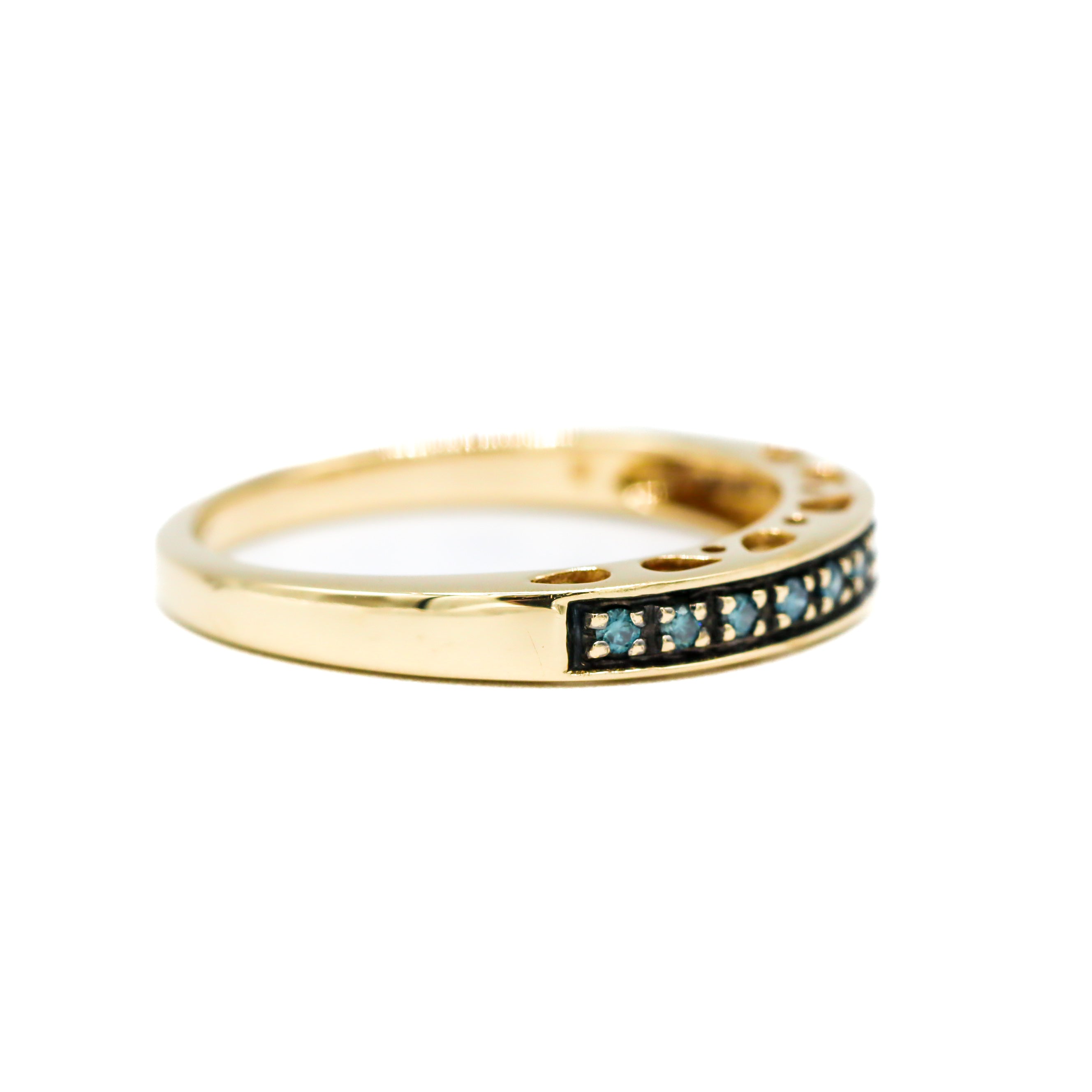 Estate Collection: 14K Yellow Gold Blue Diamond Band