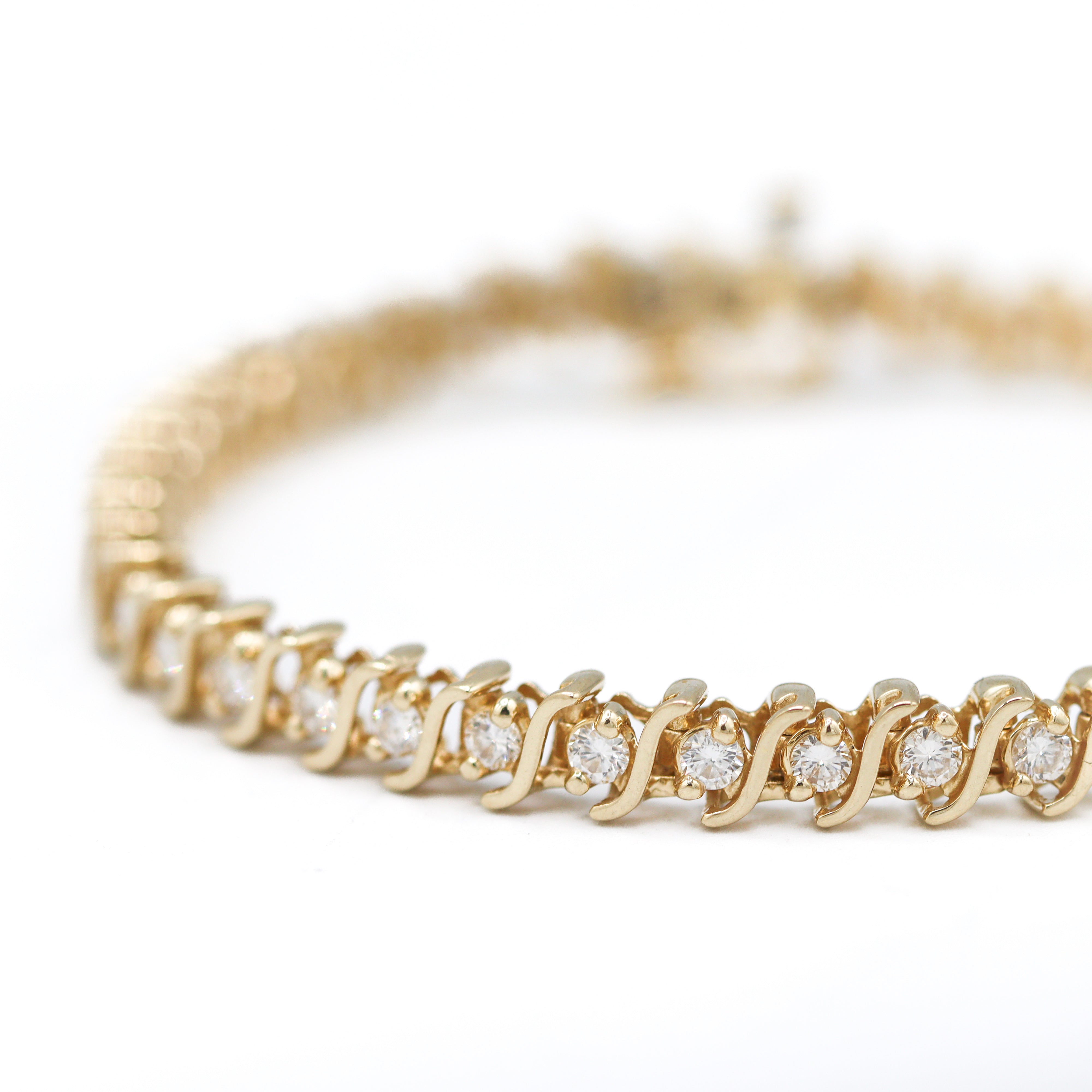 Estate Collection: 10K Yellow Gold Approximately 2.00CTW. Diamond Tennis Bracelet