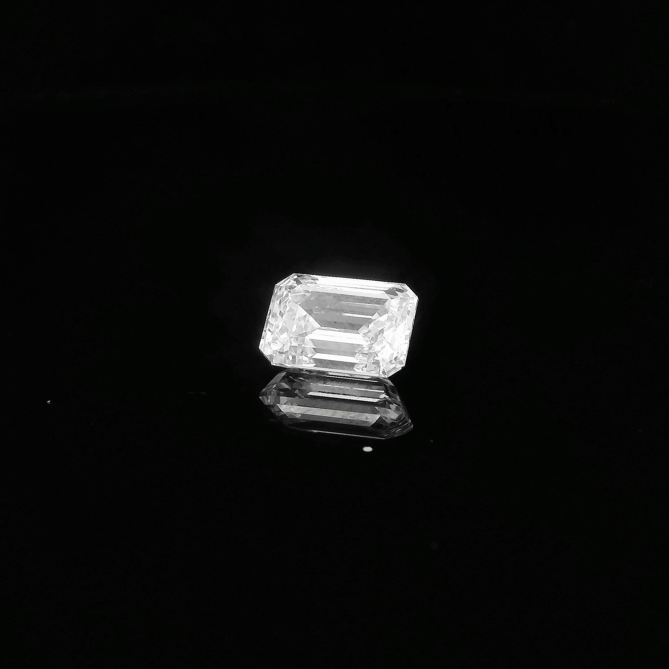 2.63CT. Loose Emerald-Cut Lab-Grown Diamond