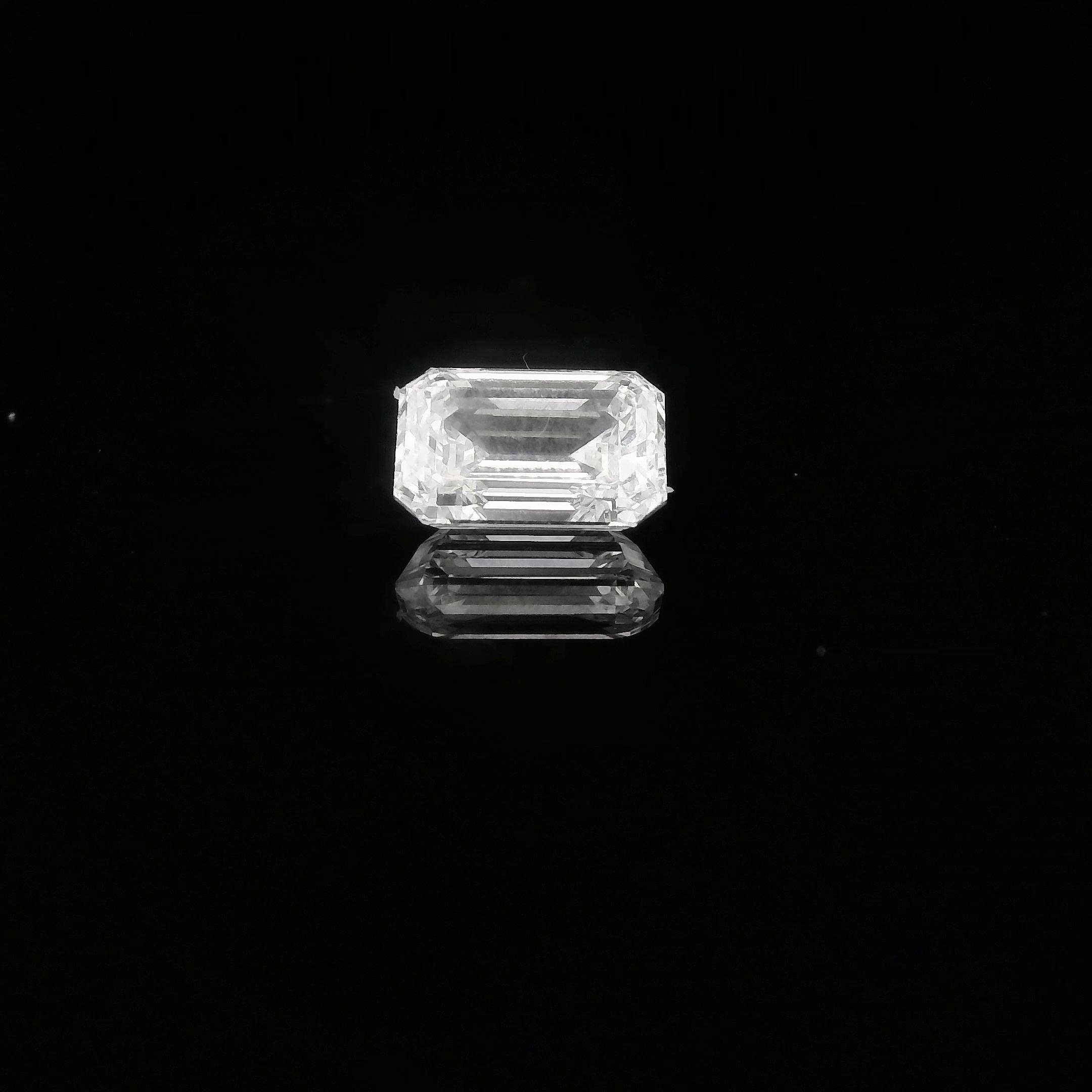 1.00CT. Loose Emerald-Cut Lab-Grown Diamond