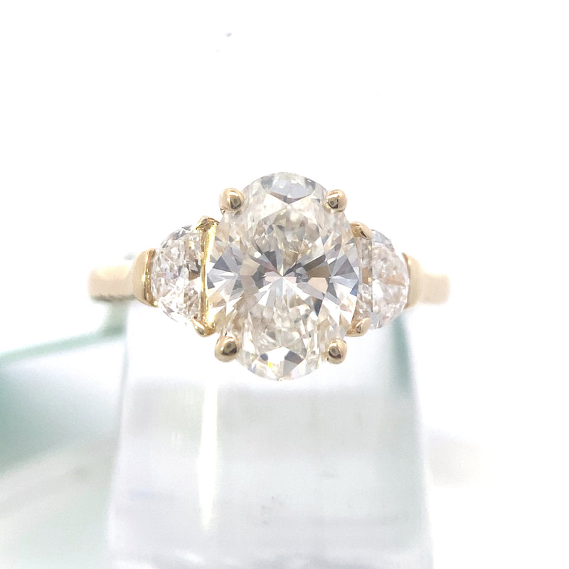 CERTIFIED 14K Yellow Gold 2-1/2CT. Lab-Grown Oval-Cut Diamond Half-Moon Three-Stone Engagement Ring