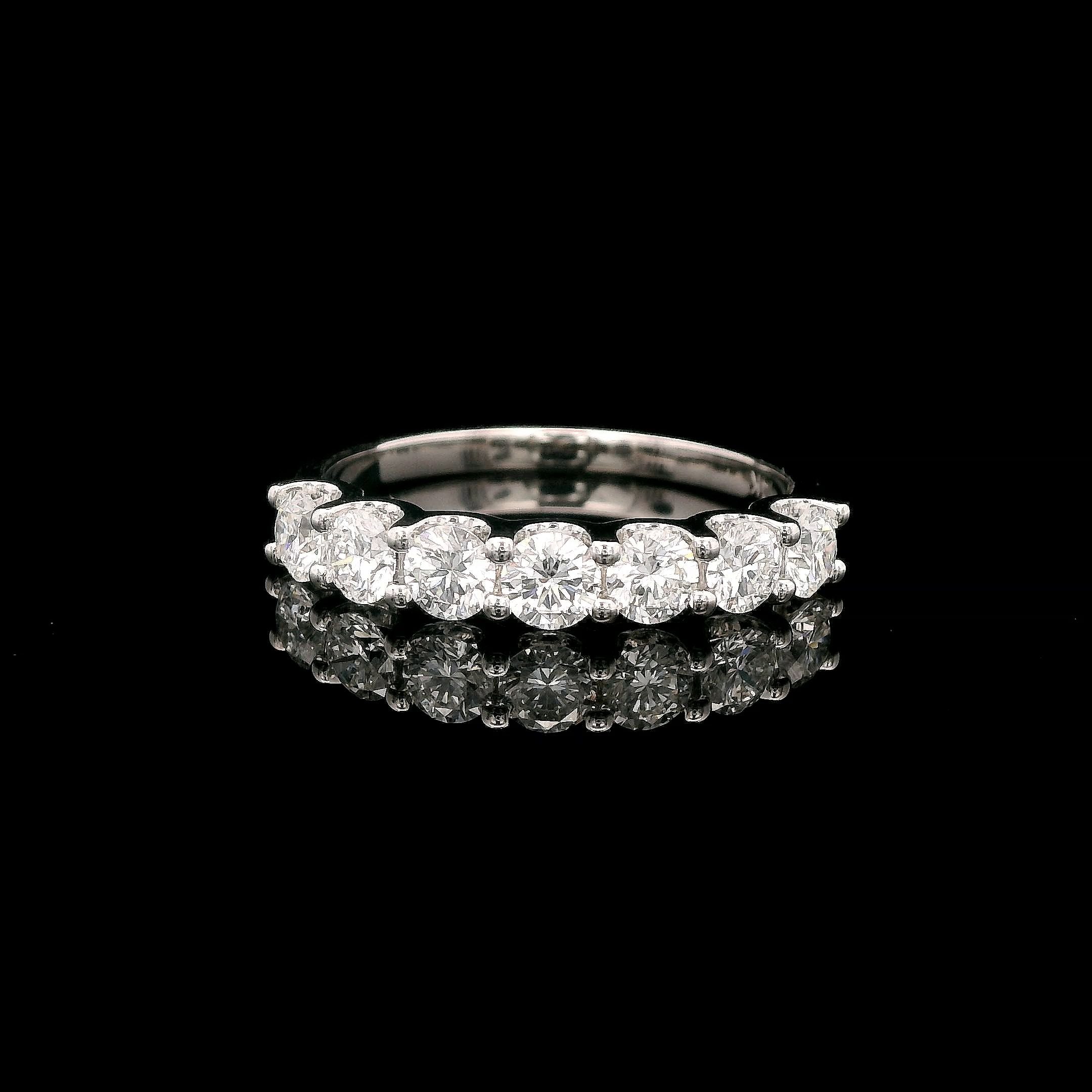 14K White Gold 1CT. Round Lab-Grown 7 Diamond Band