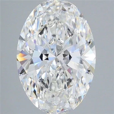 Rotating video of the 4.64-carat oval brilliant lab-grown diamond, showing its face-up facets and side profile; IGI LG803635315, E color, VVS2 clarity.