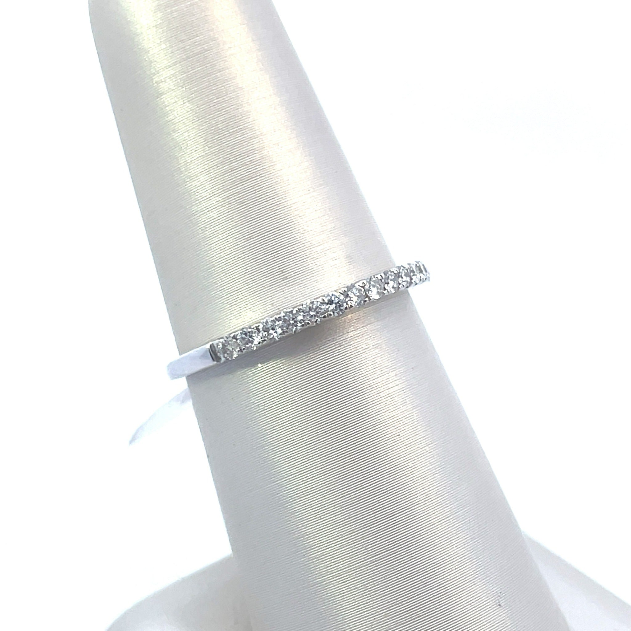 10K White Gold 1/4CT. Lab-Grown Diamond Band