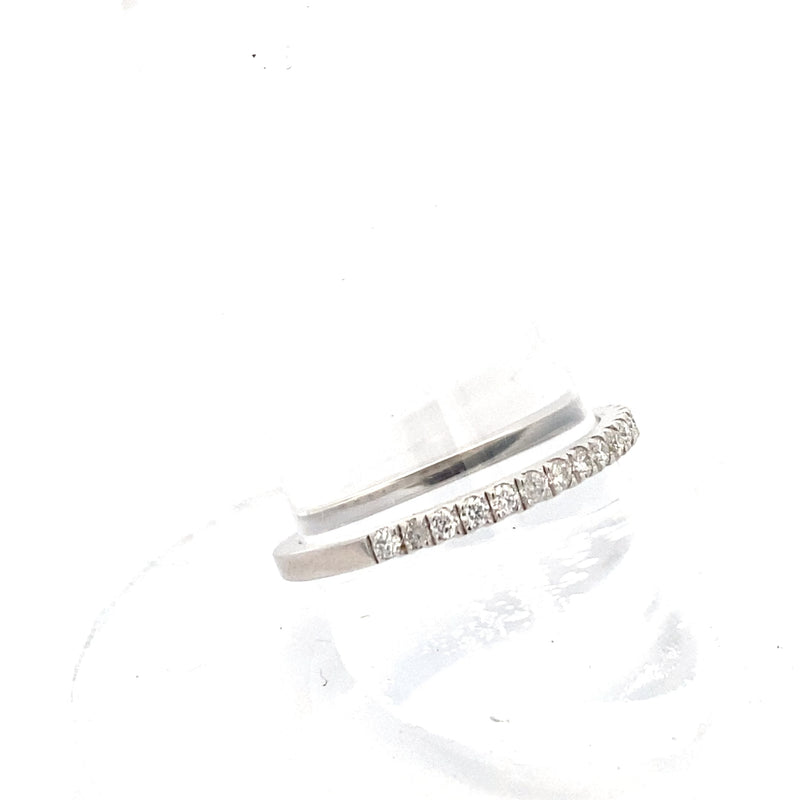 Sterling Silver 1/8CT. Moissanite Wedding Band