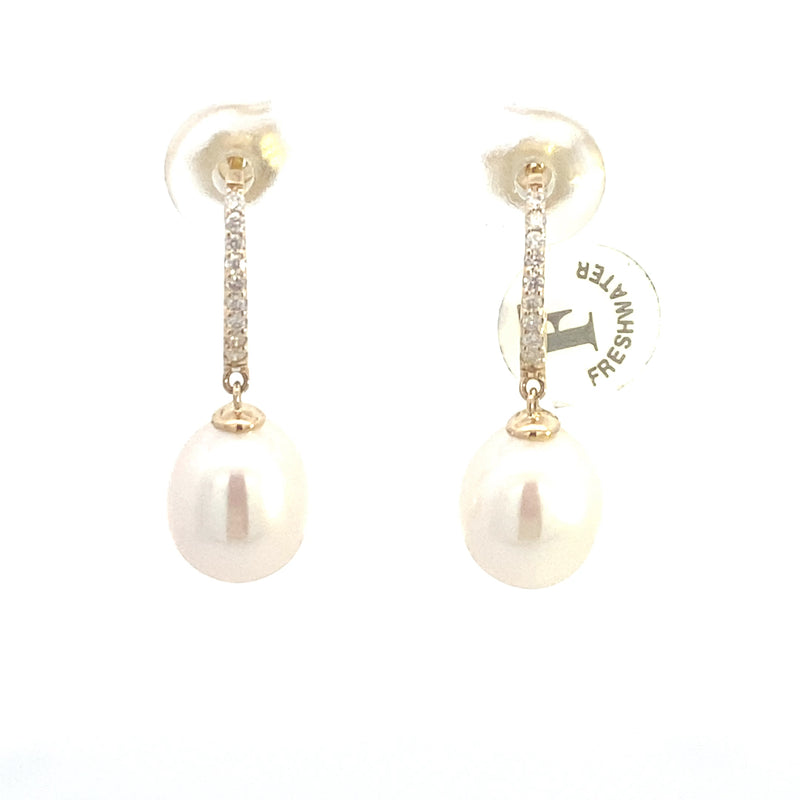 14K Yellow Gold 1/10CT. Diamond Pearl Earrings